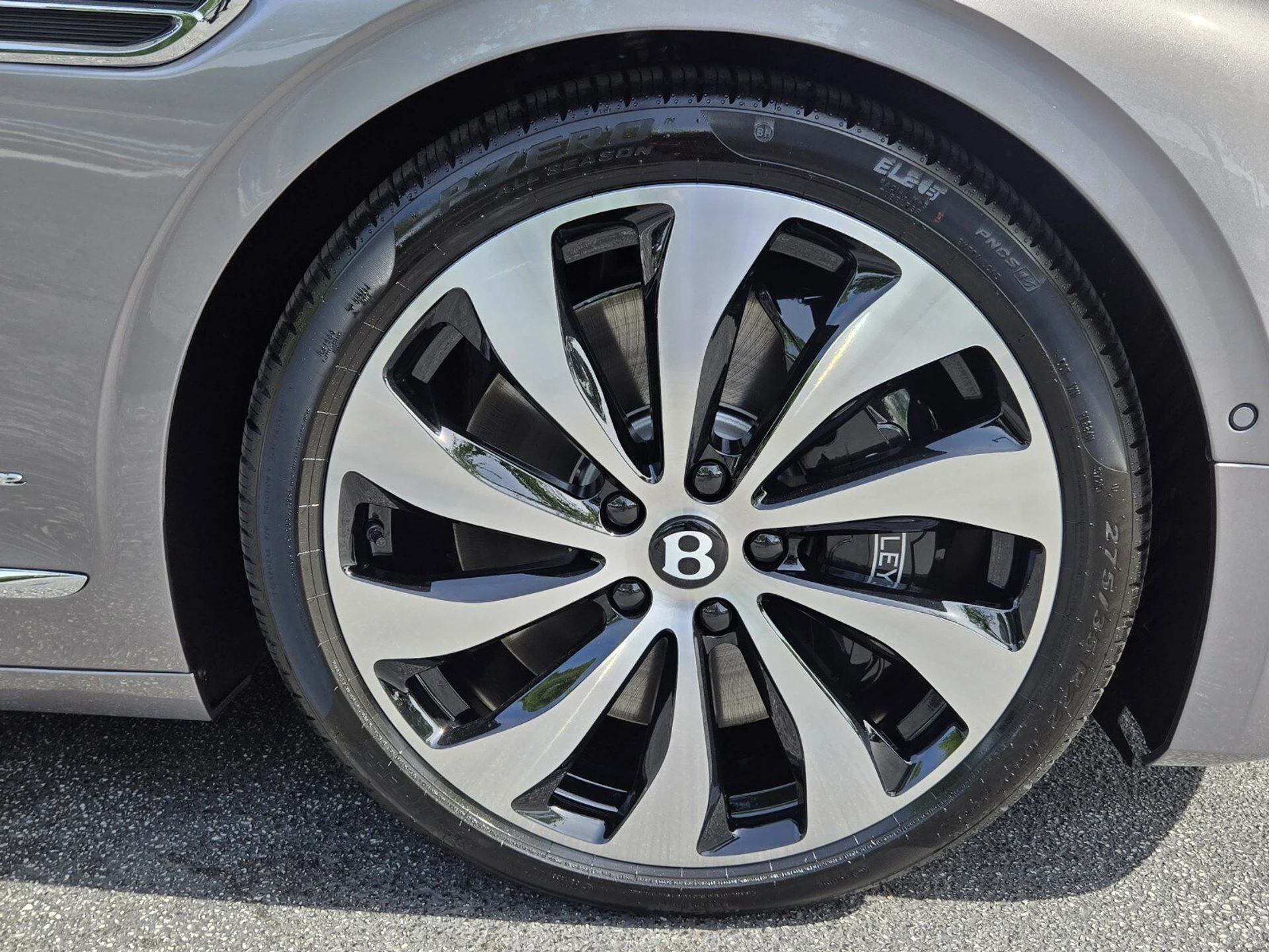 mph017_2171561367_7988f22fdbf150050f52a7fbbad02a92x_76efe38d7b