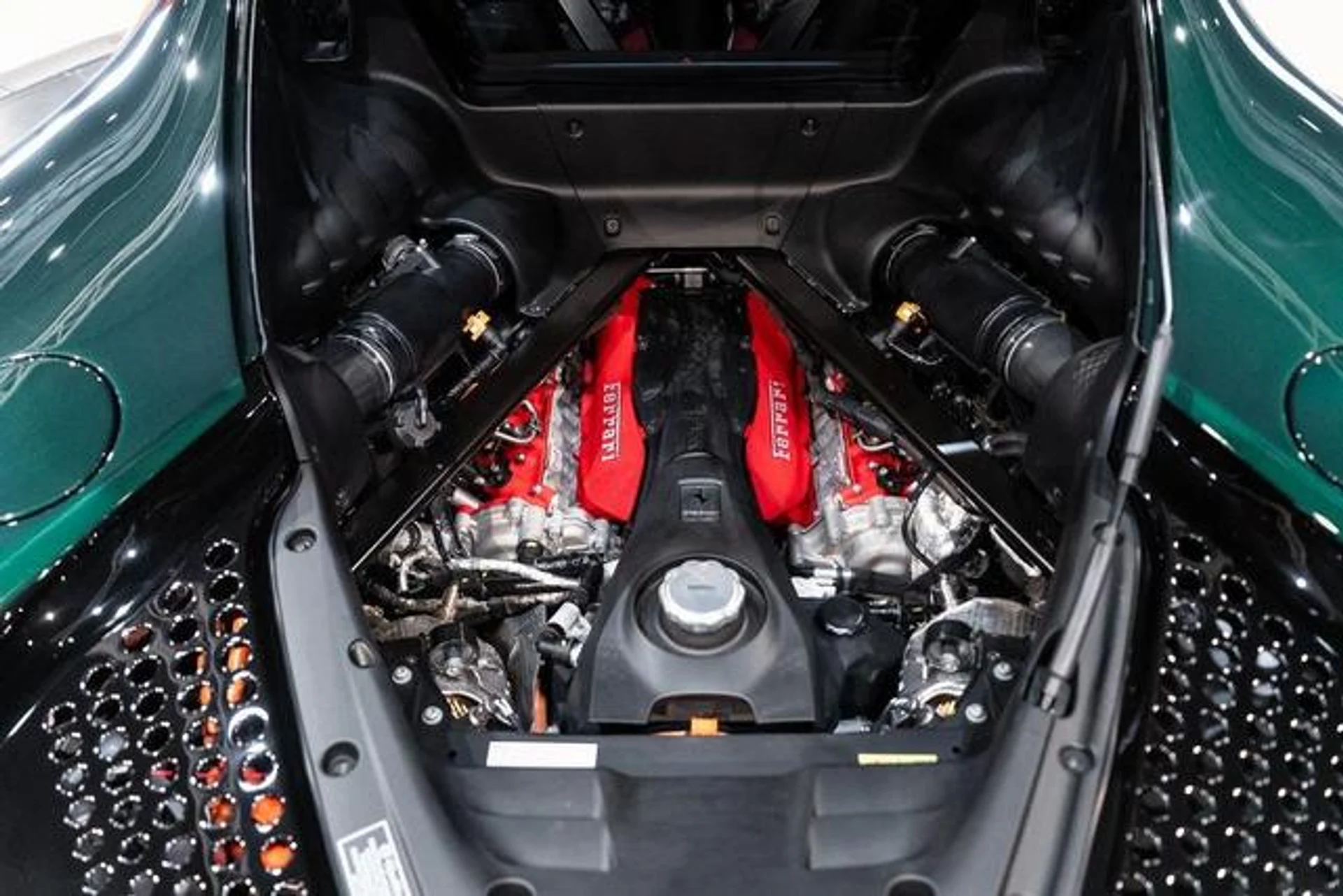 mph017_2176647488_M_Cl_Al_Vq_Hl_Zsar_G1s0h_UK_Qamlsbg_adb57912db