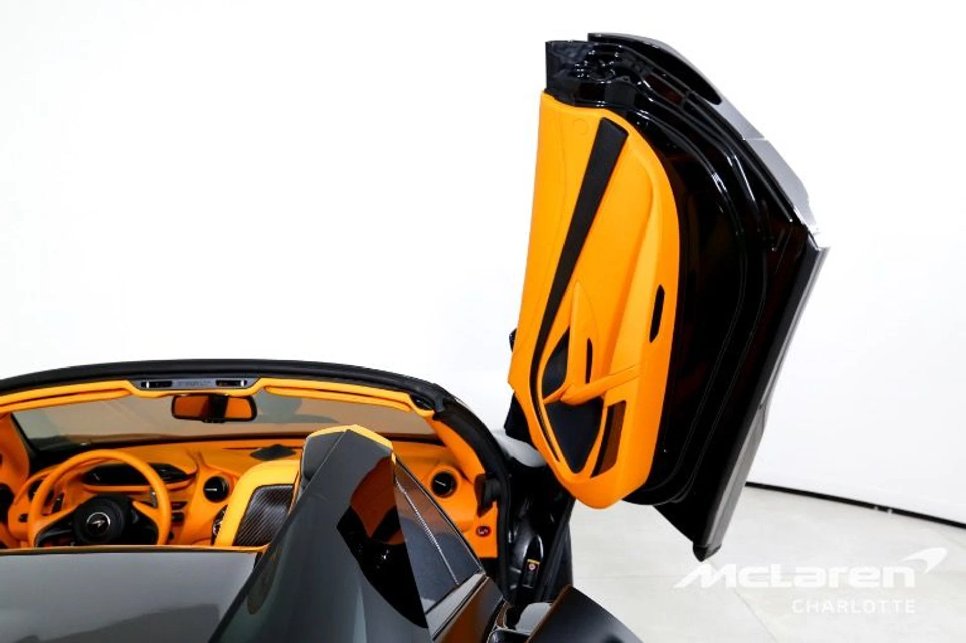 mph017_2183101442_Used_2022_Mc_Laren_765_LT_Spider_97e9c50dd5
