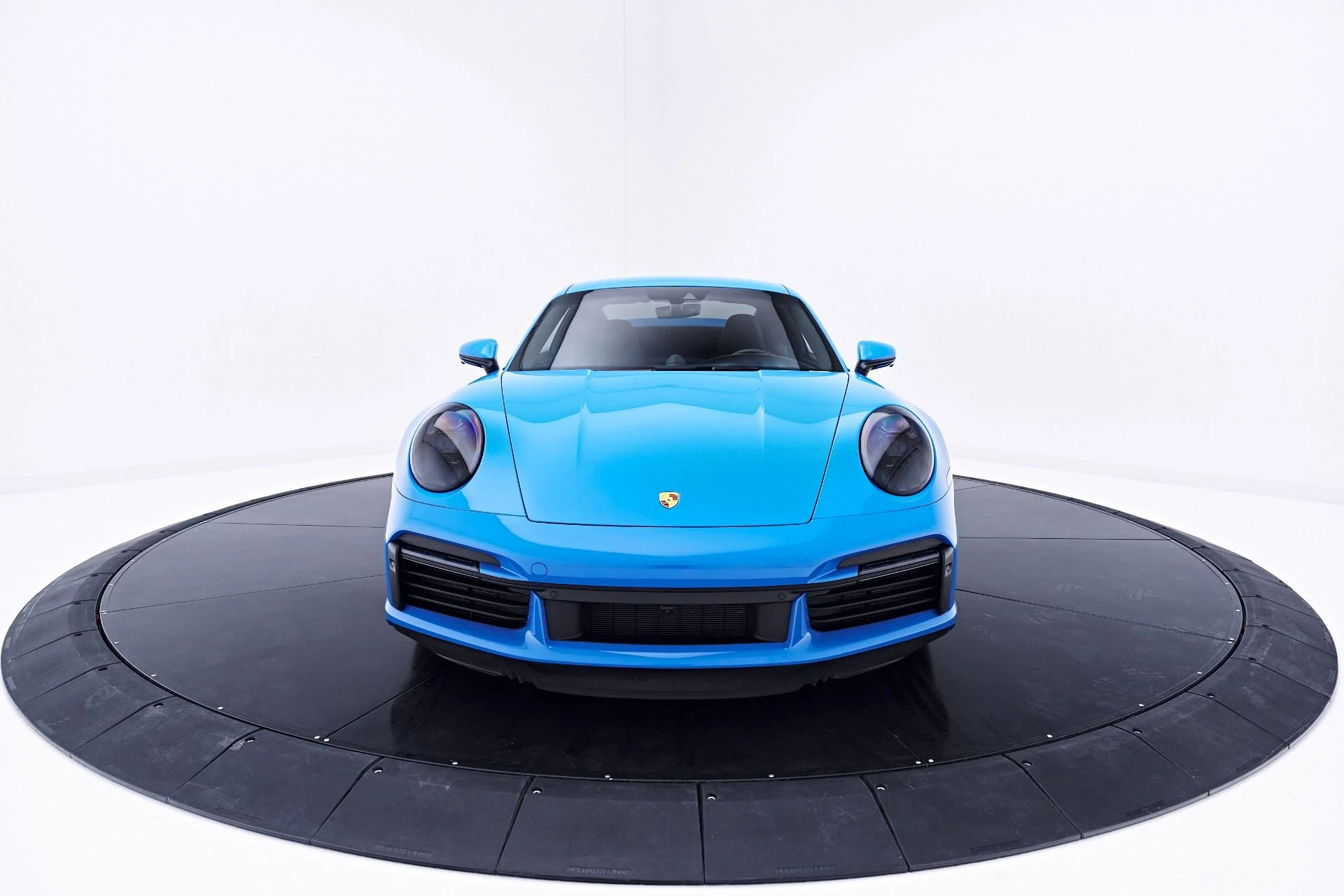 mph017_2188246636_Used_2023_Porsche_911_Turbo_S_1777508488_413778c3a9