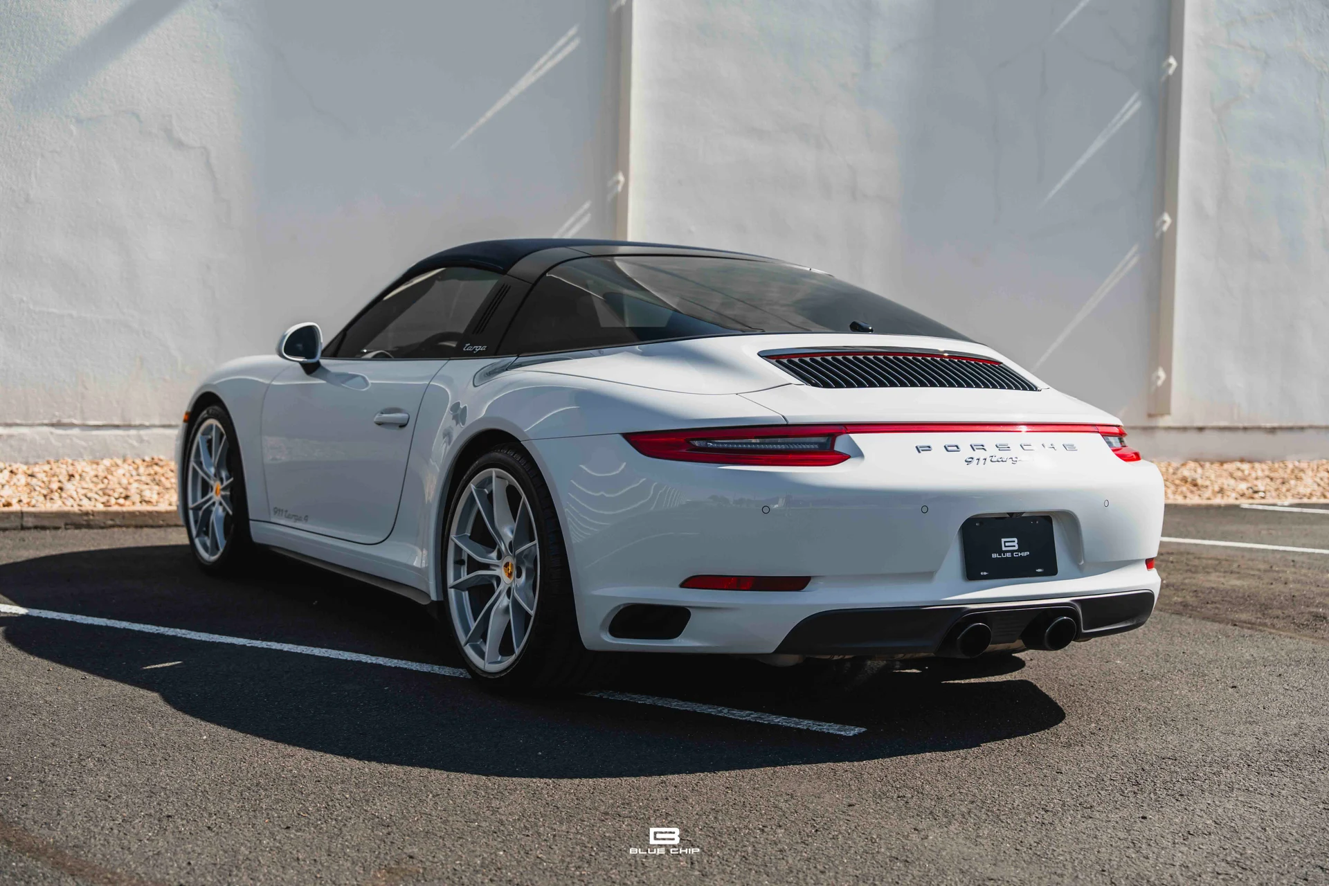 mph017_2188353635_6a30826b014d636cb90c15a0_2019_Porsche_911_18_582312fb77