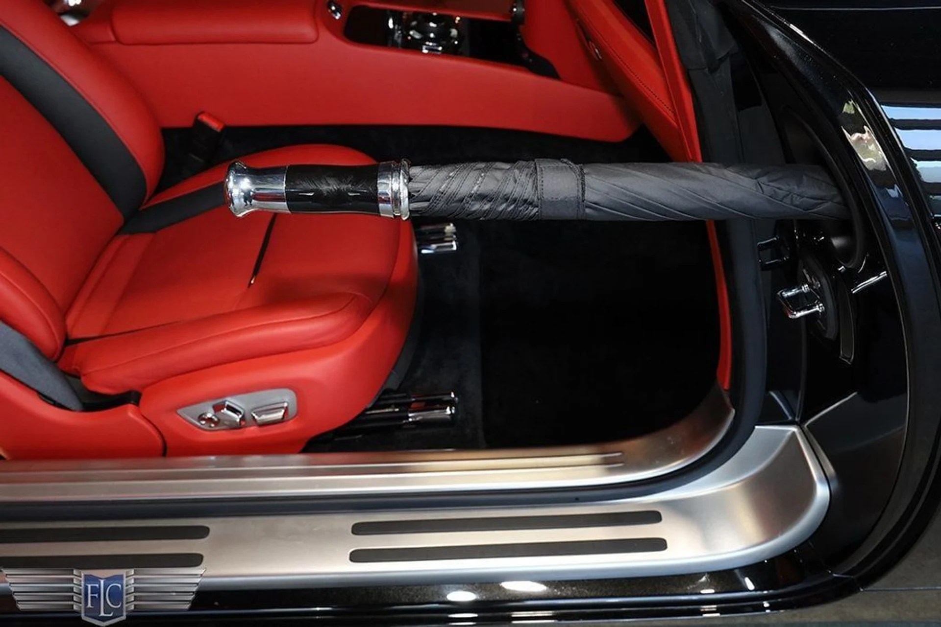 mph017_2193085625_used_2021_rolls_royce_dawn_convertible_9689_22905952_18_1024_6fa61ddc8f