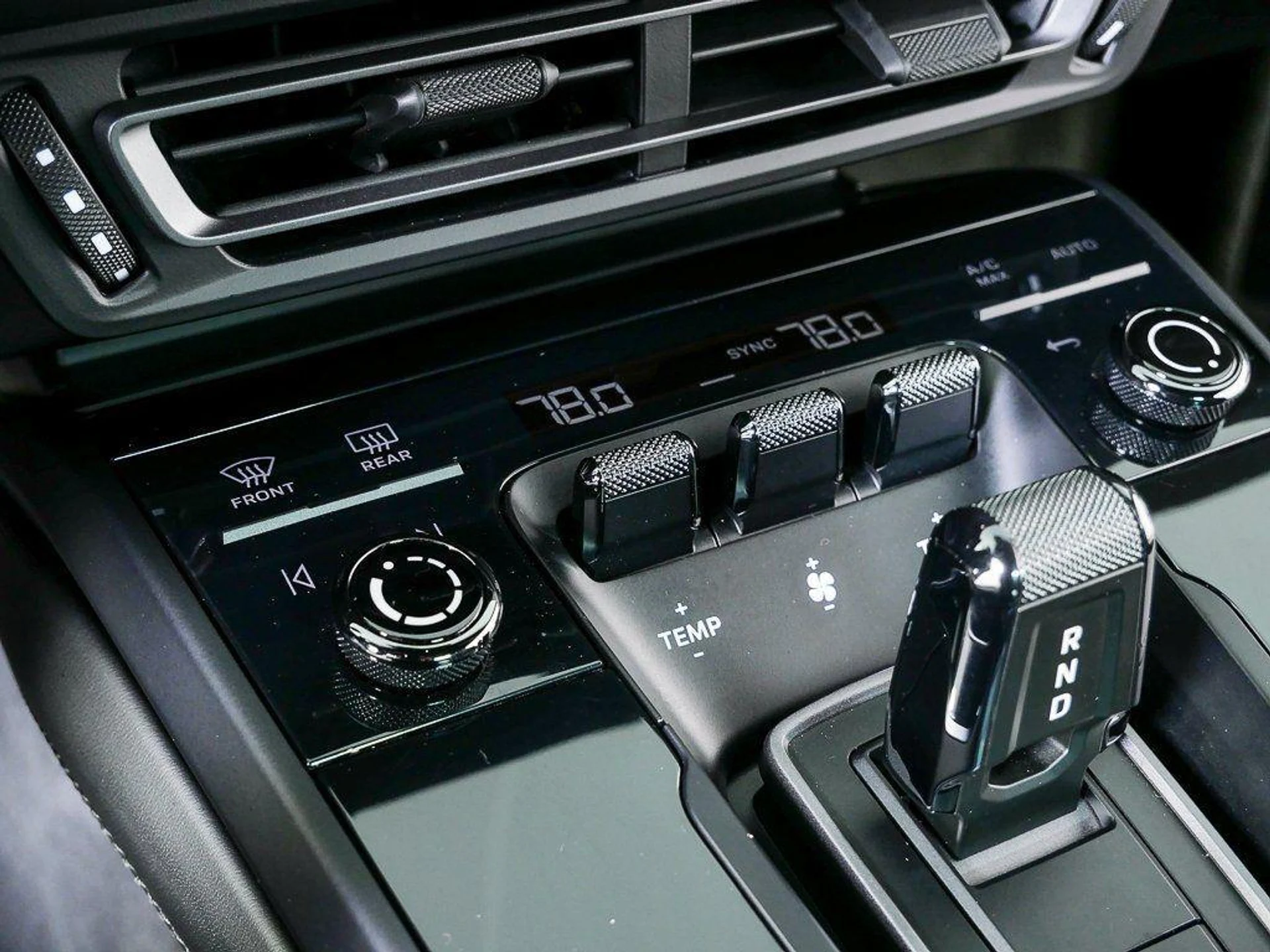 mph017_2193976364_X_N_Bb_Q7ofp_QKZ_U_Bes4_Yo9t4y_I_414f668f9a