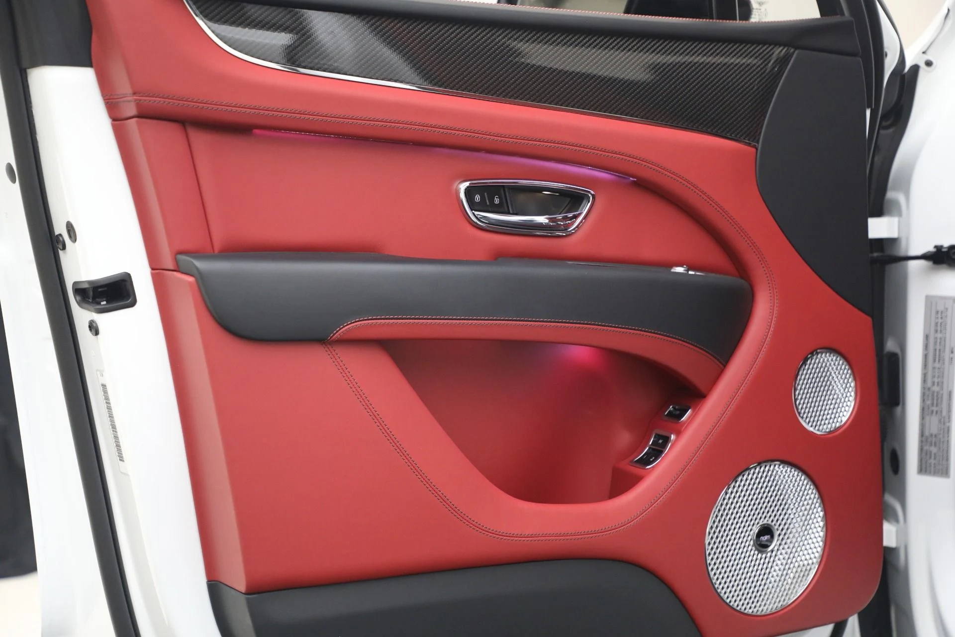 mph017_2199573575_Used_2023_Bentley_Bentayga_S_V8_1775660763_884092fe8e