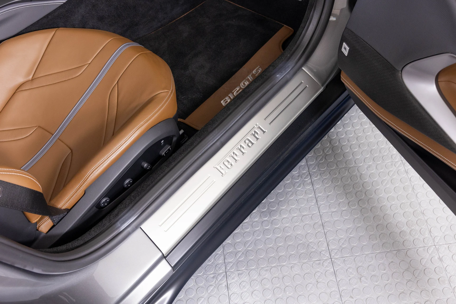 mph017_2204741685_548e744b88eed970cb9ec21dd7e4c98b_b6a6992532