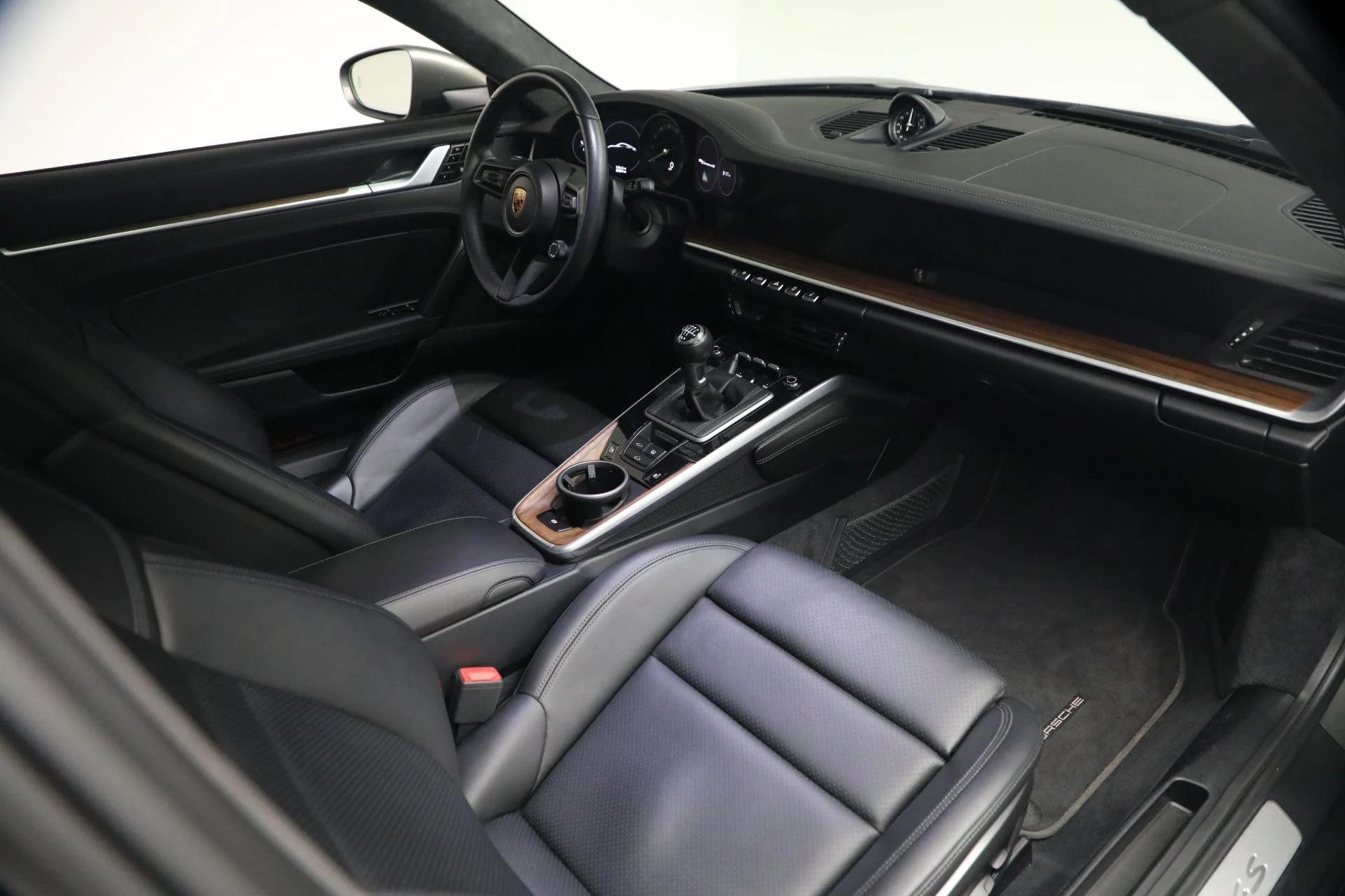 mph017_2214083793_Used_2020_Porsche_911_Carrera_4_S_1792437581_101e70888b