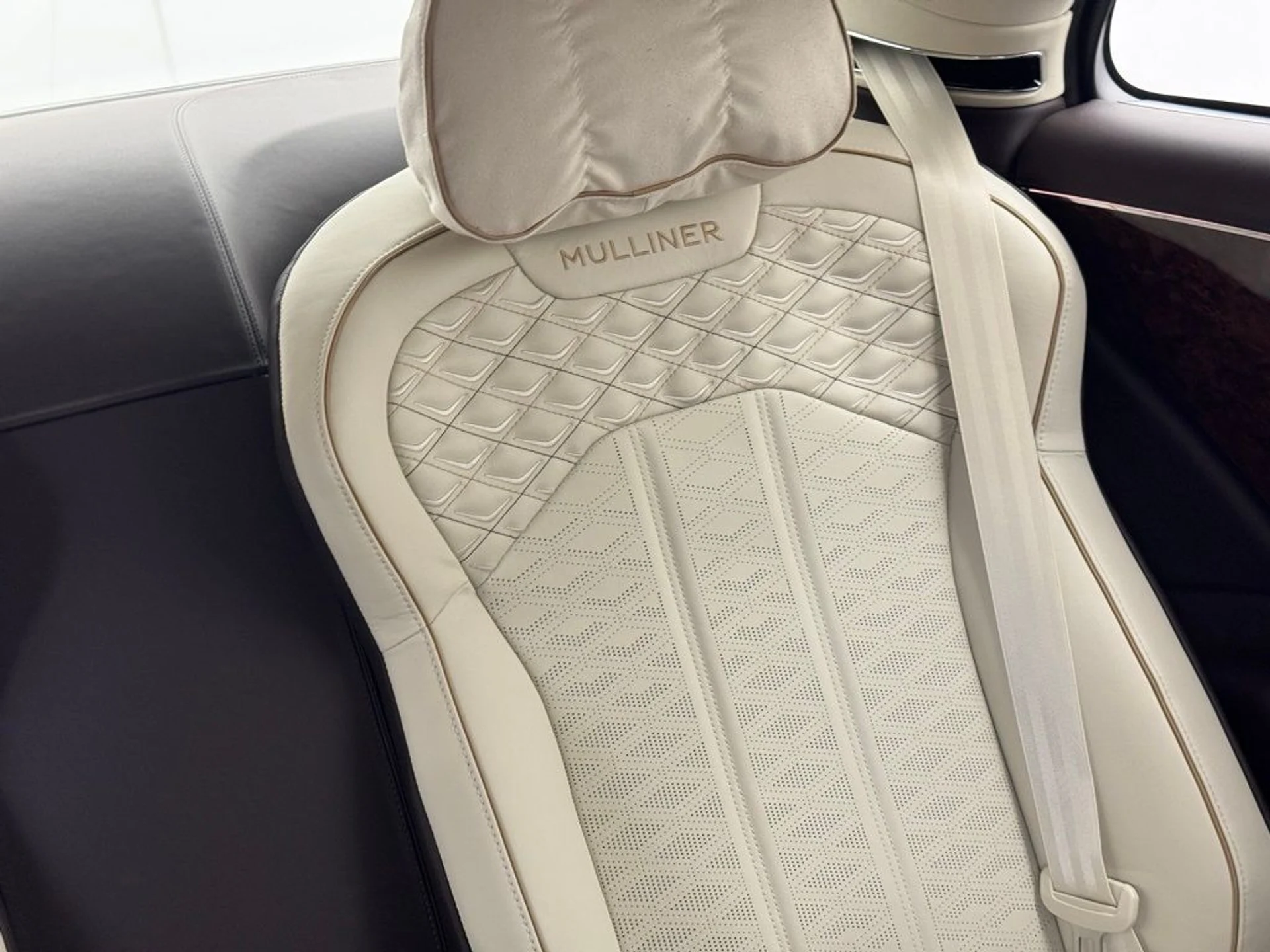 mph017_2214960460_yl53qt3pdq41o9mb8qivdslyr40g_8090f1a3ef