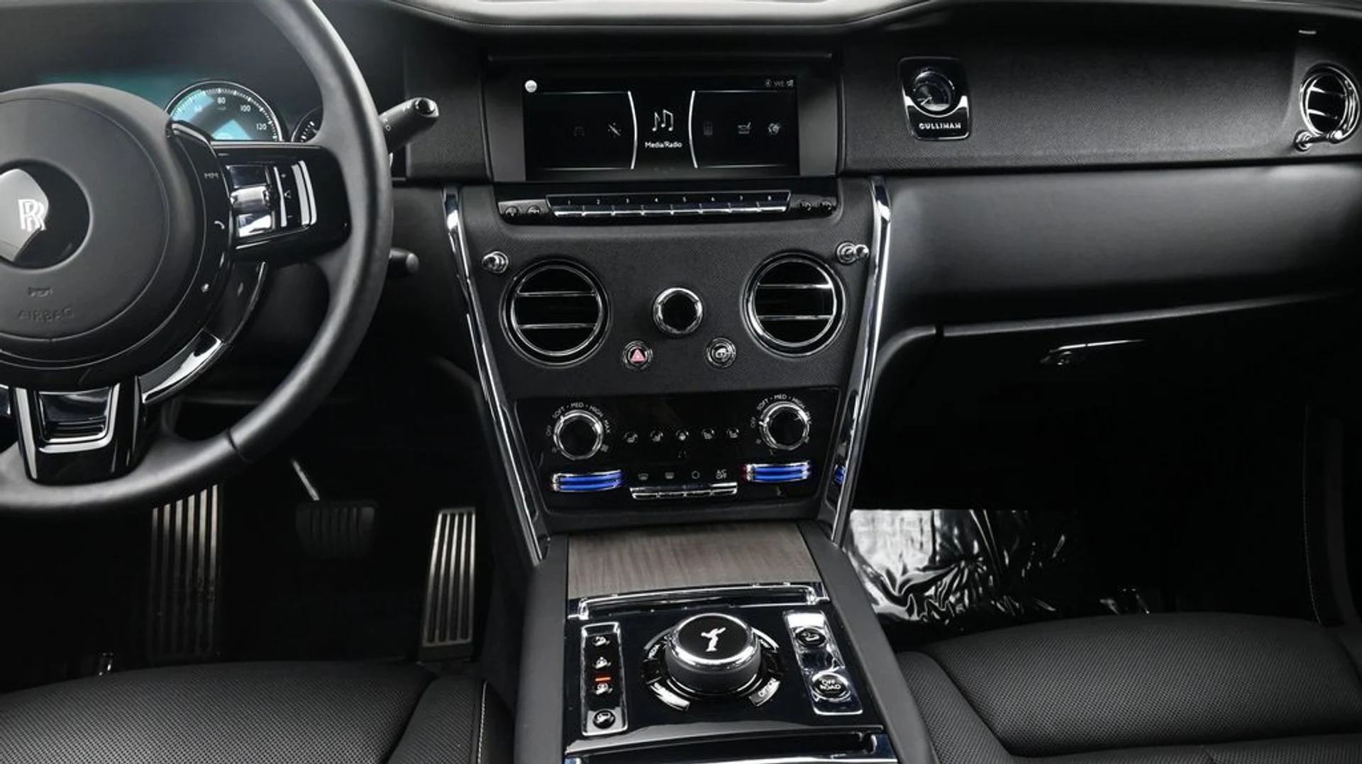 mph017_221806338_3153b21b30ab393bf5d69ffd8d52a45bx_6dae567298