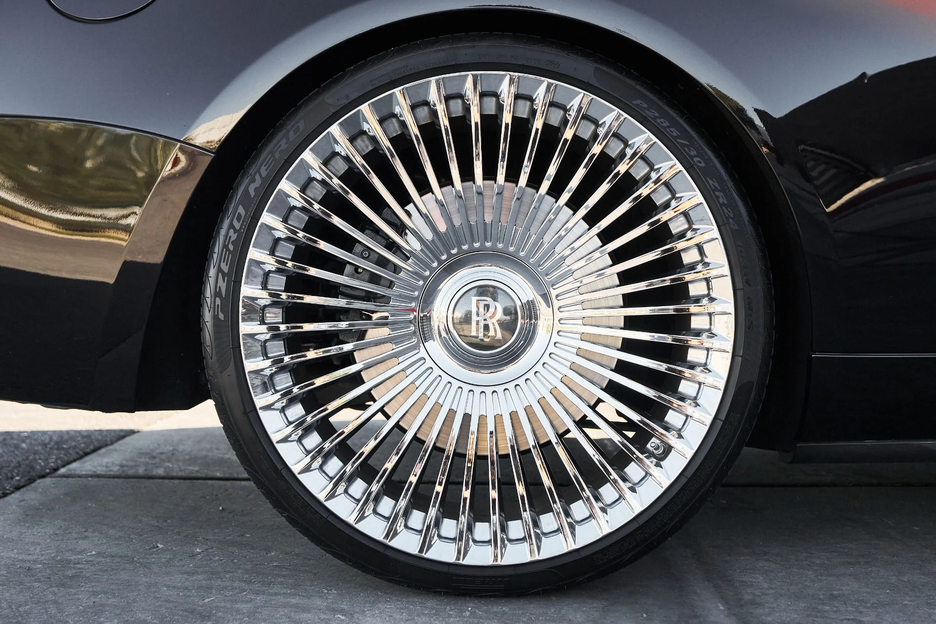 mph017_2218616668_Used_2020_Rolls_Royce_Dawn_Base_1762645790_0e26201e24