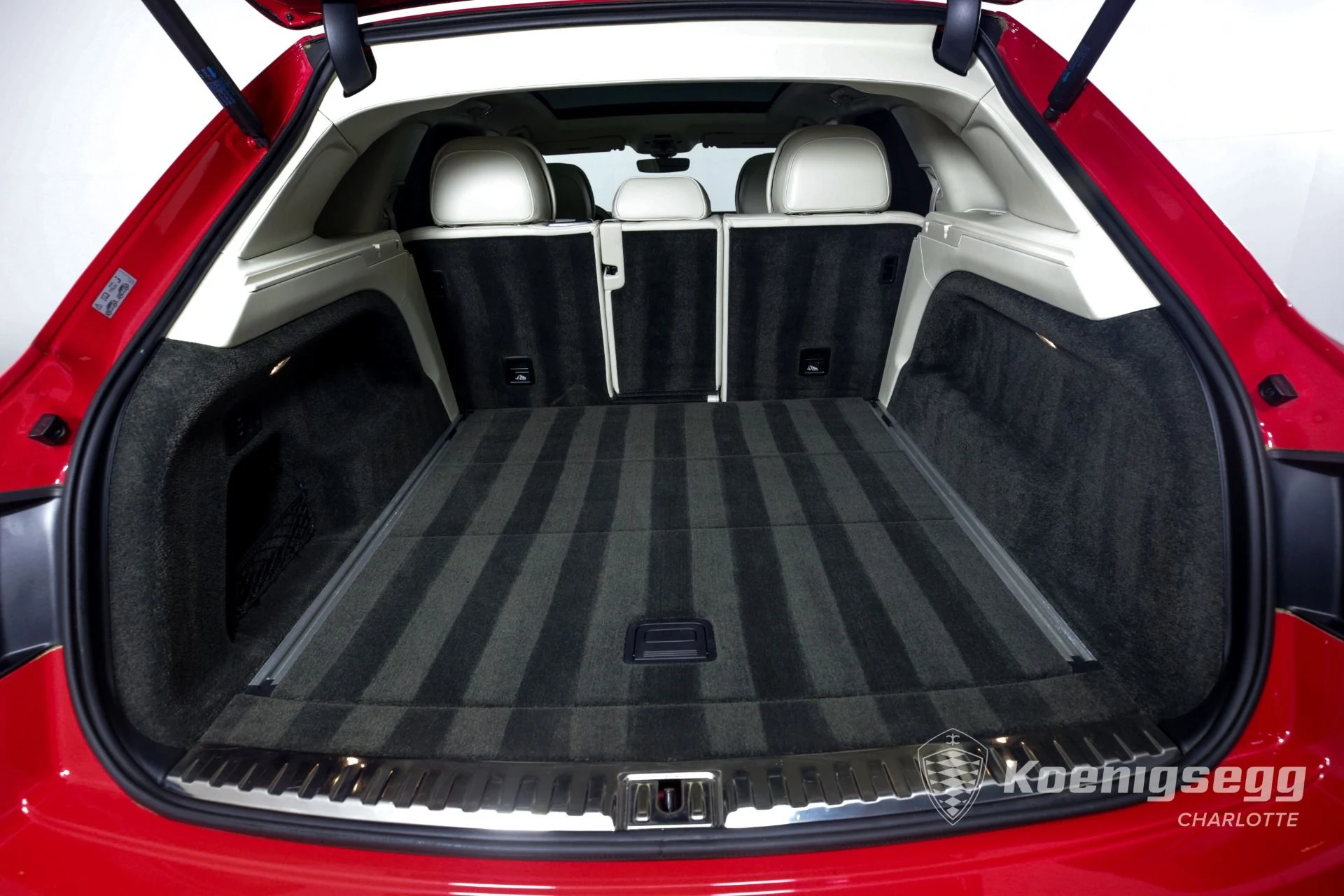 mph017_2221656899_Used_2018_Bentley_Bentayga_Onyx_Edition_1673032535_cba25ff3a9