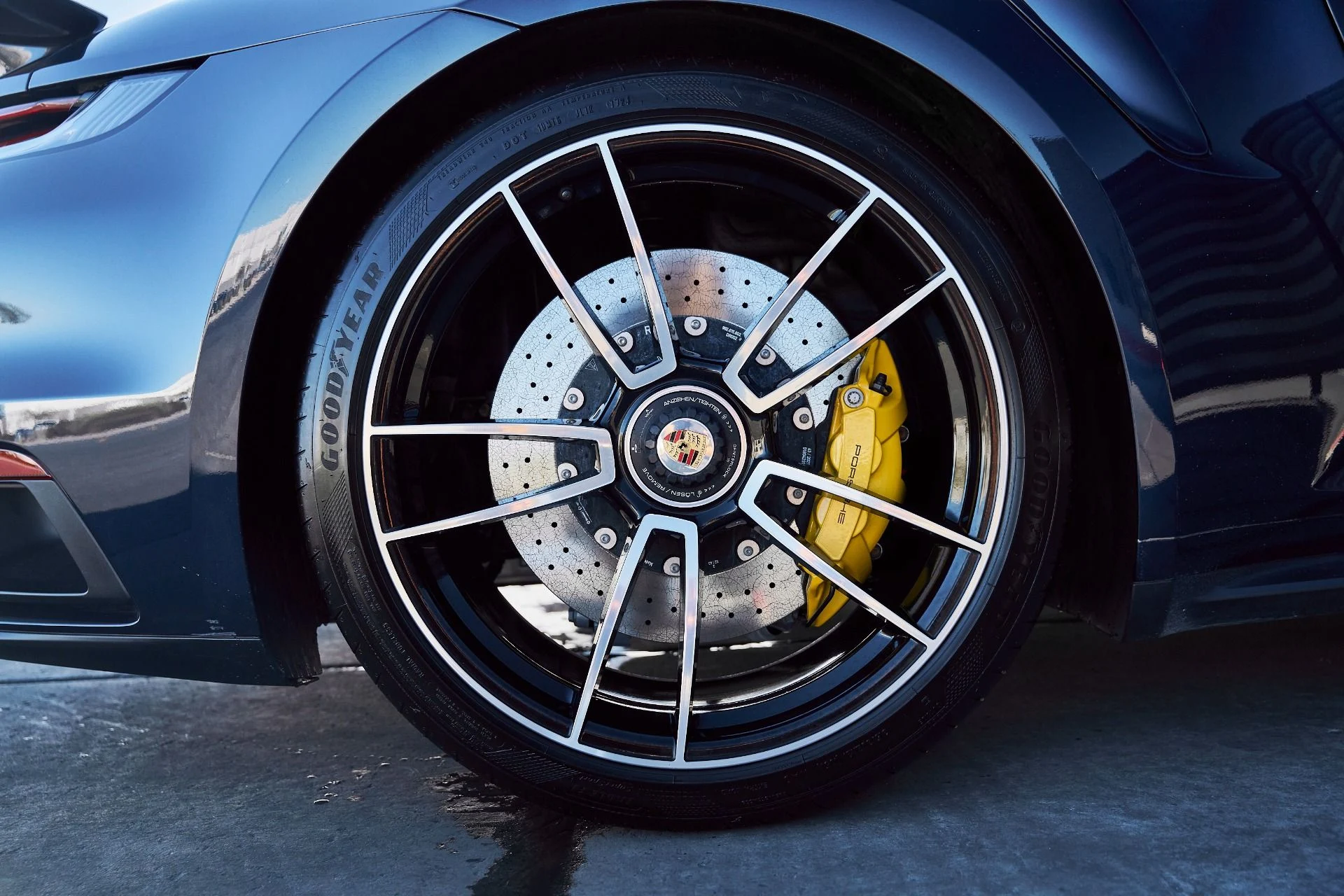 mph017_2232258812_Used_2022_Porsche_911_Turbo_S_1770670610_325a1d890f