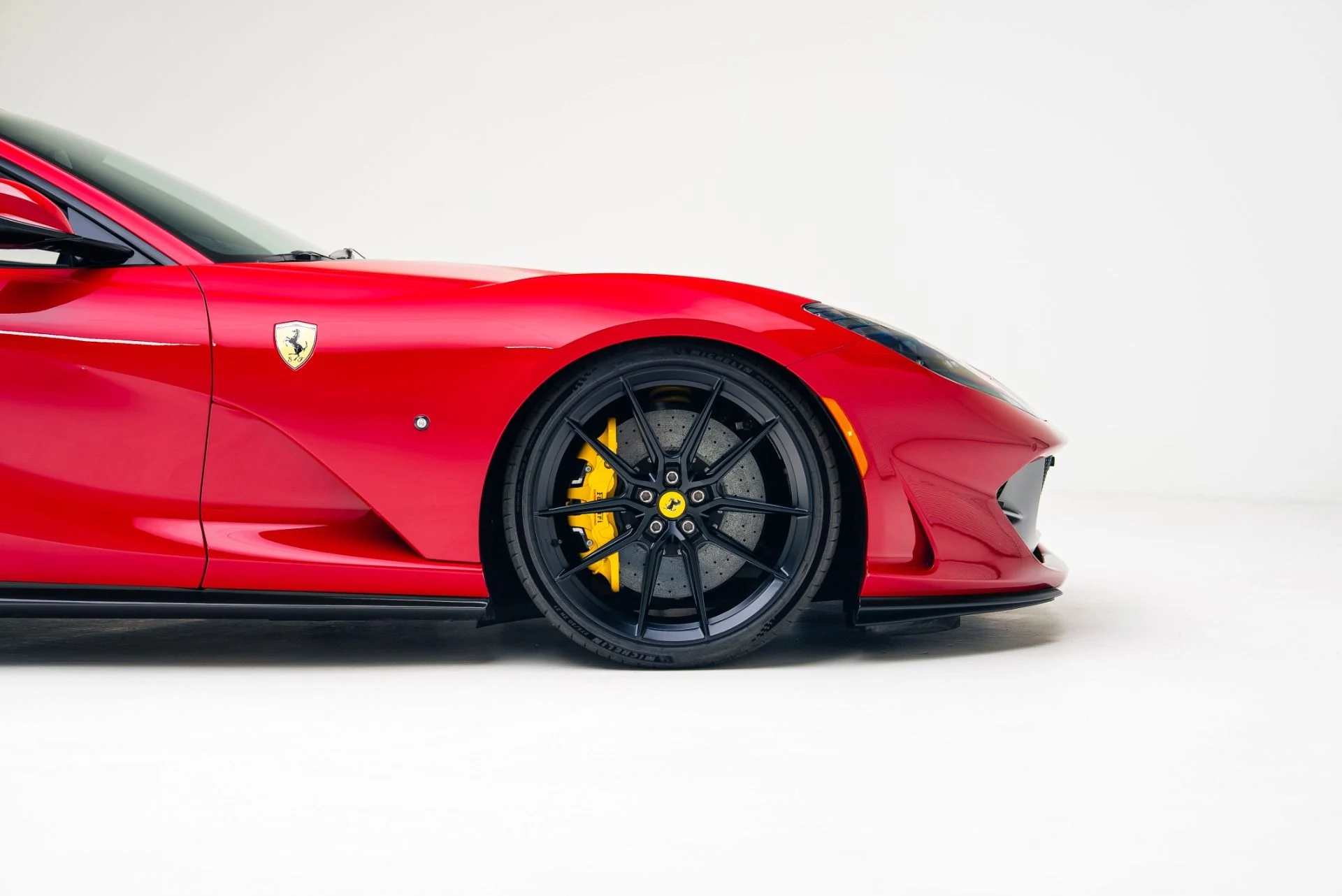 mph017_2234032165_Used_2019_Ferrari_812_Superfast_1766432175_87b9285ea0