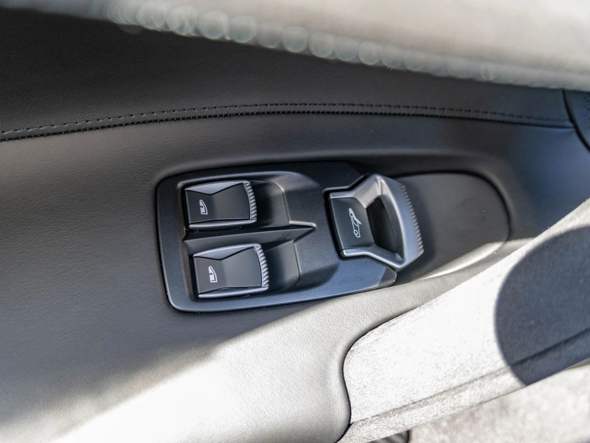 mph017_2238756515_f6fb53ba22837b835896081484a12253x_c163cd53a1