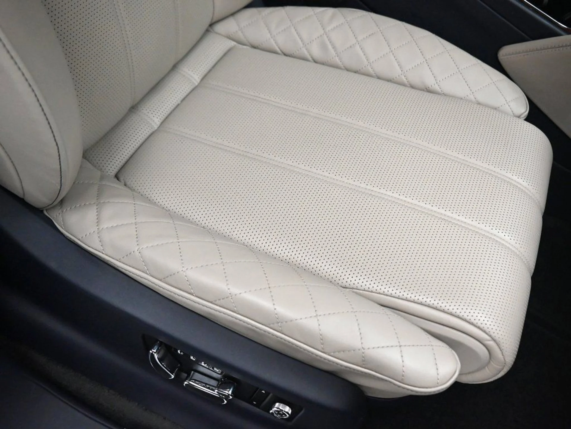 mph017_2240054730_71aebff5b25749b4888184080c08496c_20d4bc5af1