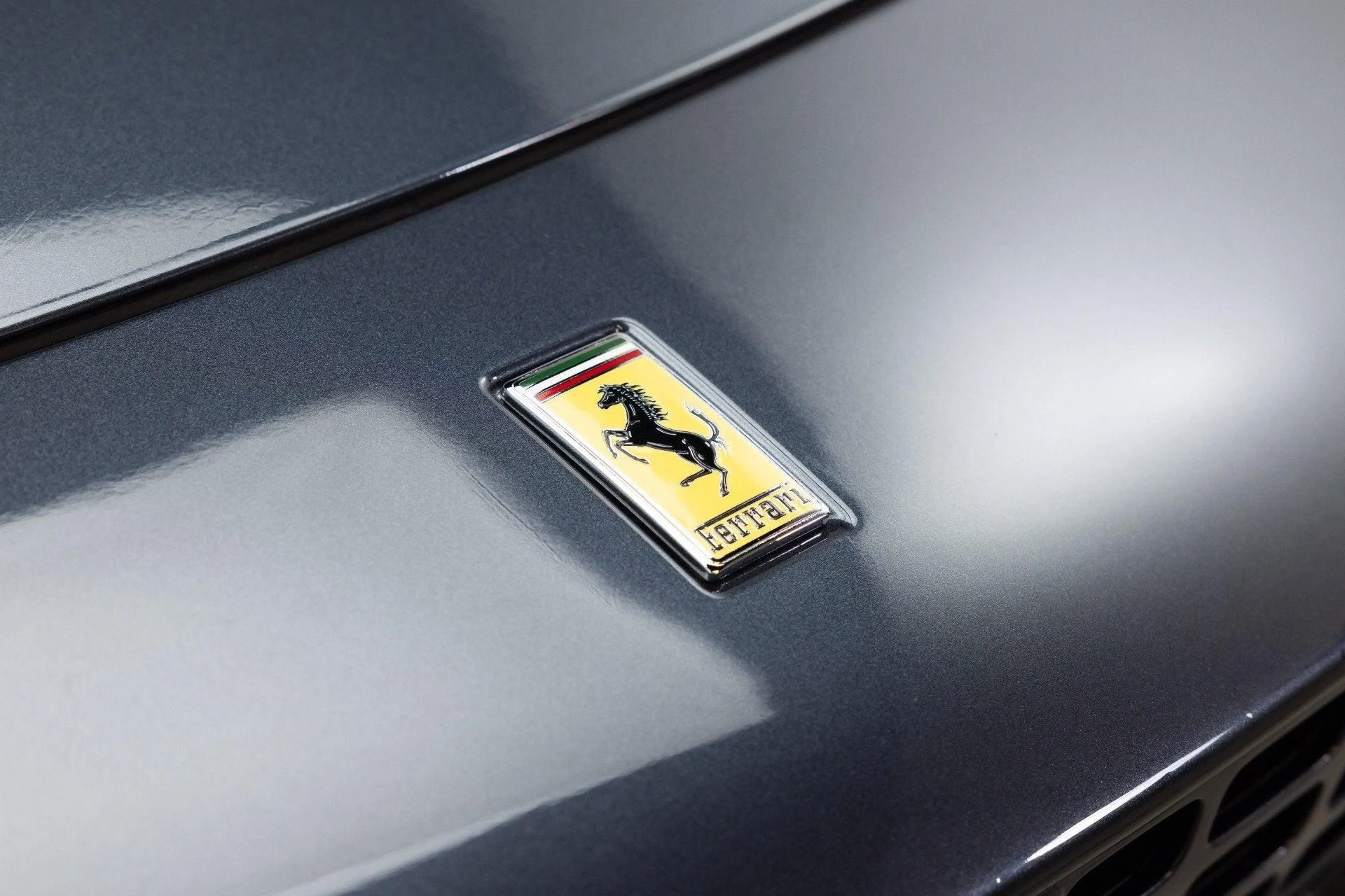 mph017_225336648_Used_2021_Ferrari_Roma_1786098926_3df889d590
