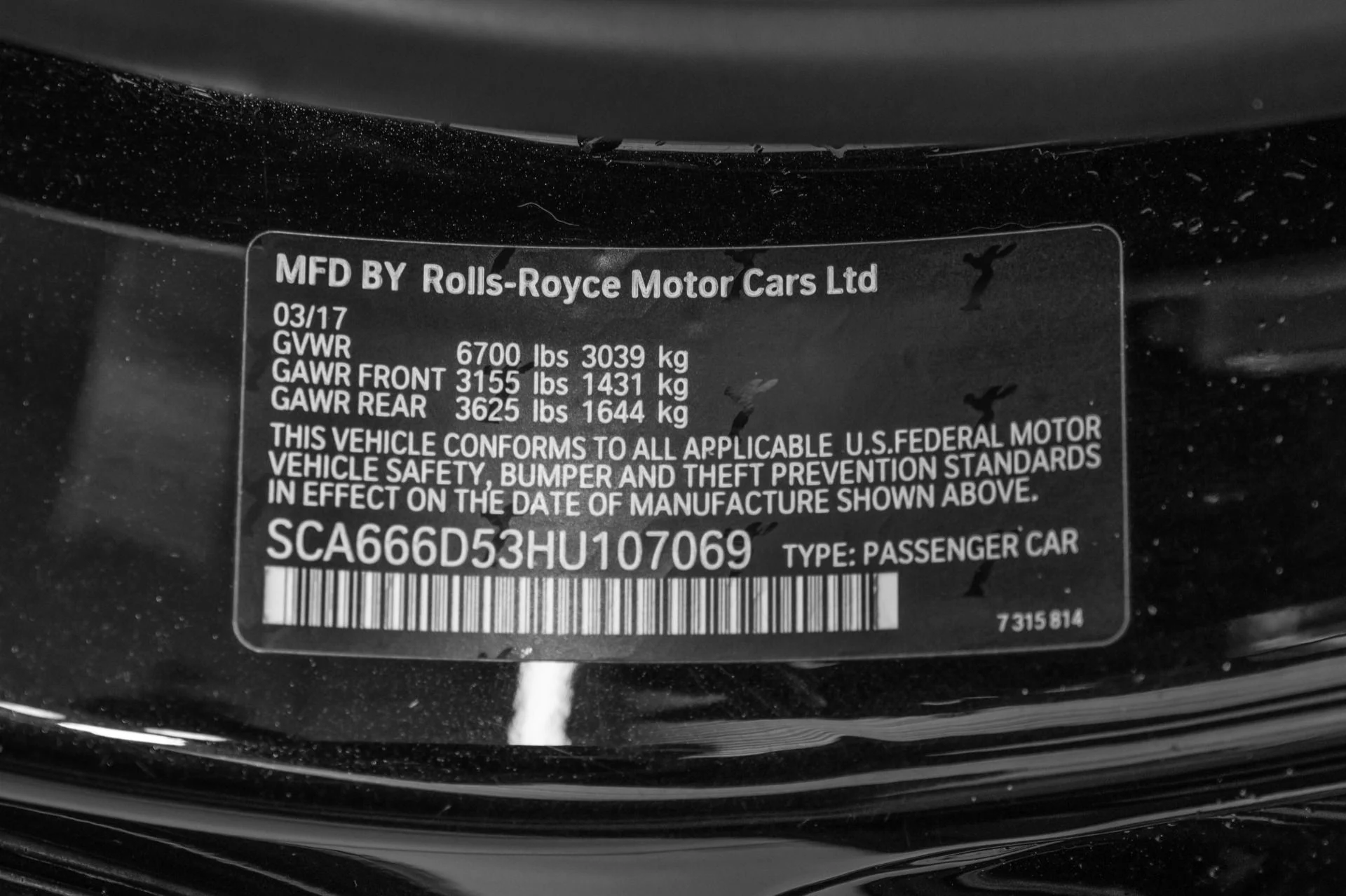 mph017_2253799824_Used_2017_Rolls_Royce_Dawn_Full_Polish_Wheels_Contrast_Stitching_and_Piping_Low_Miles_1764715069_0ba8a91a37