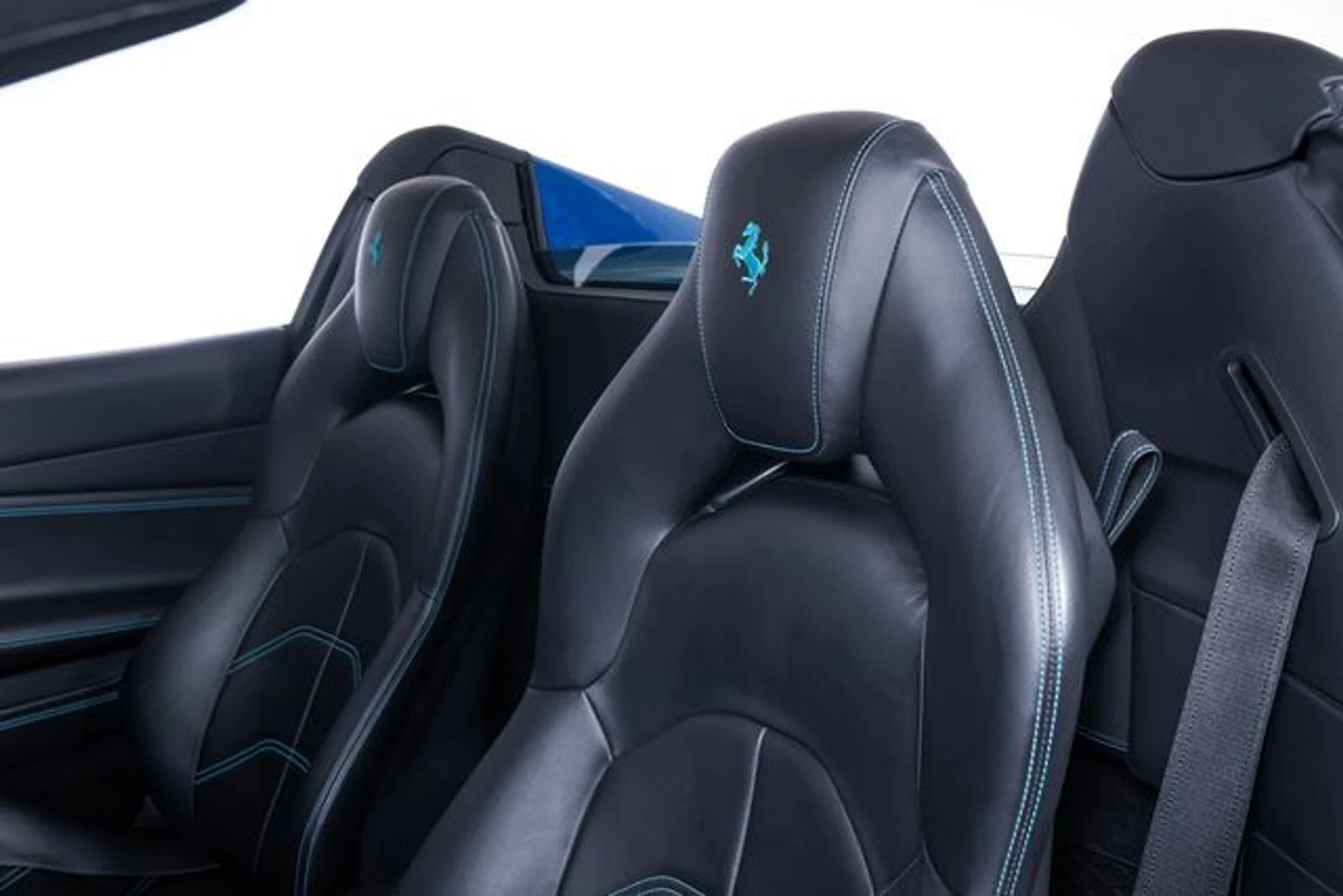 mph017_2254830283_95cec1c4977b176ae16dbef785991765x_ebb9dedb8a