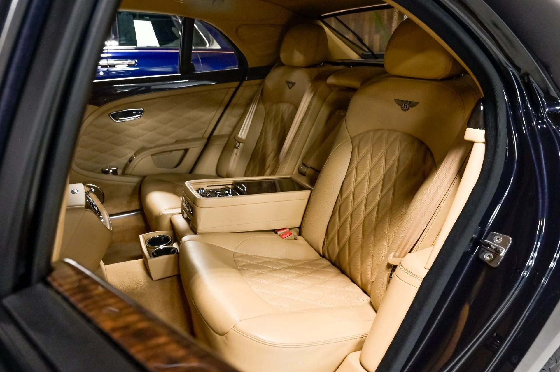 mph017_2256268037_Used_2017_Bentley_Mulsanne_1782570878_d18e0c81b9