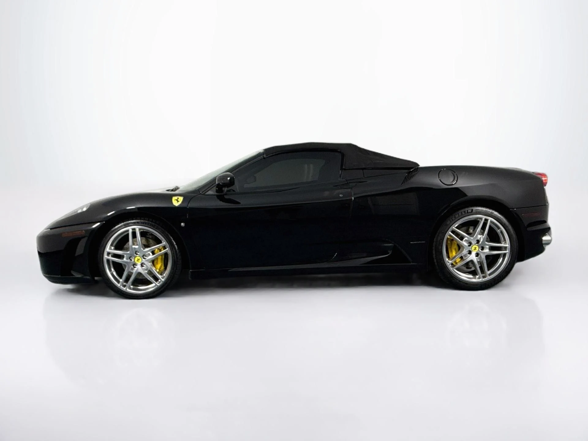 mph017_2258902140_Used_2007_Ferrari_F430_F1_Spider_1786408567_30b3037b99