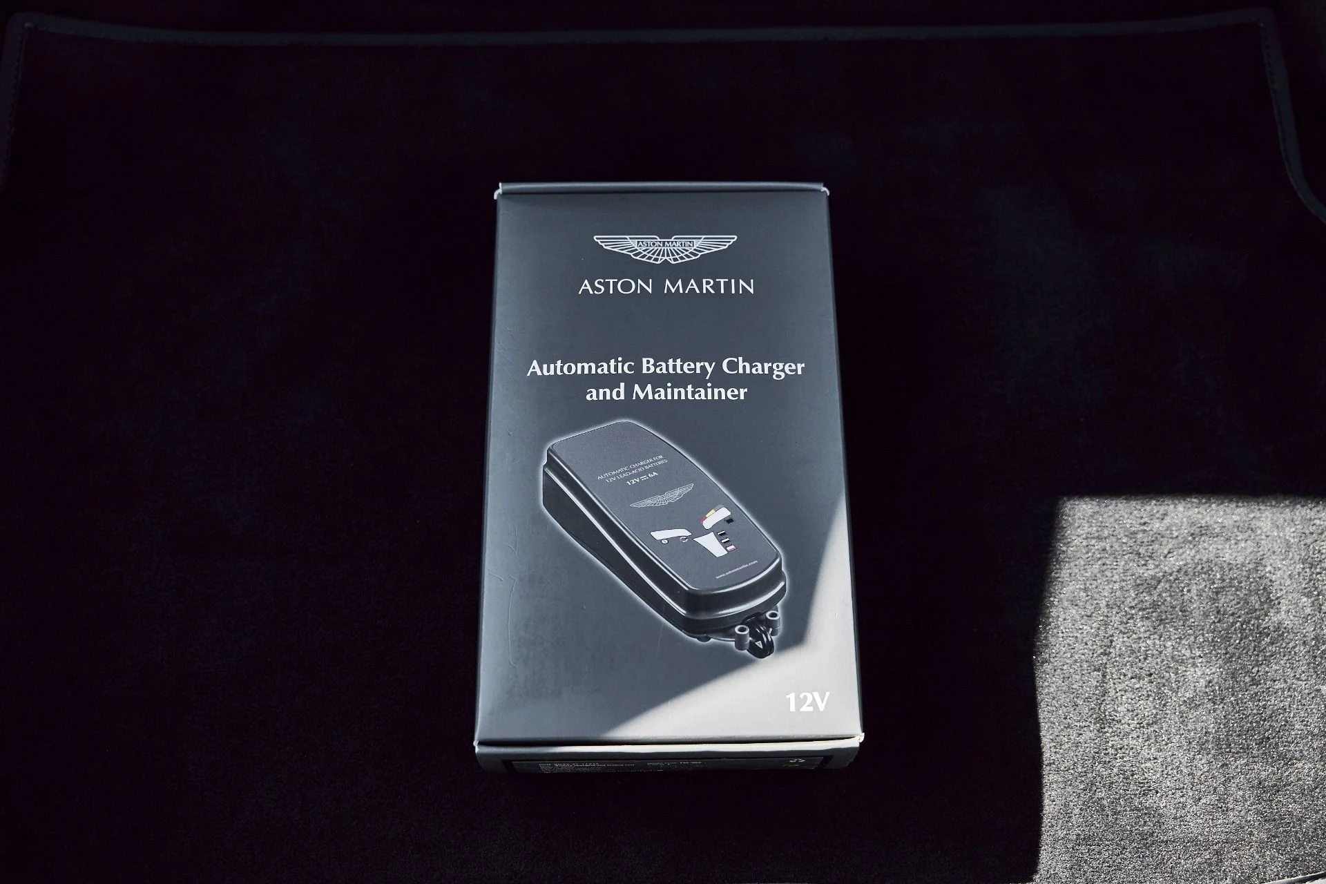 mph017_22678377_Used_2025_Aston_Martin_Vantage_Base_1771099450_b0024e3d3f