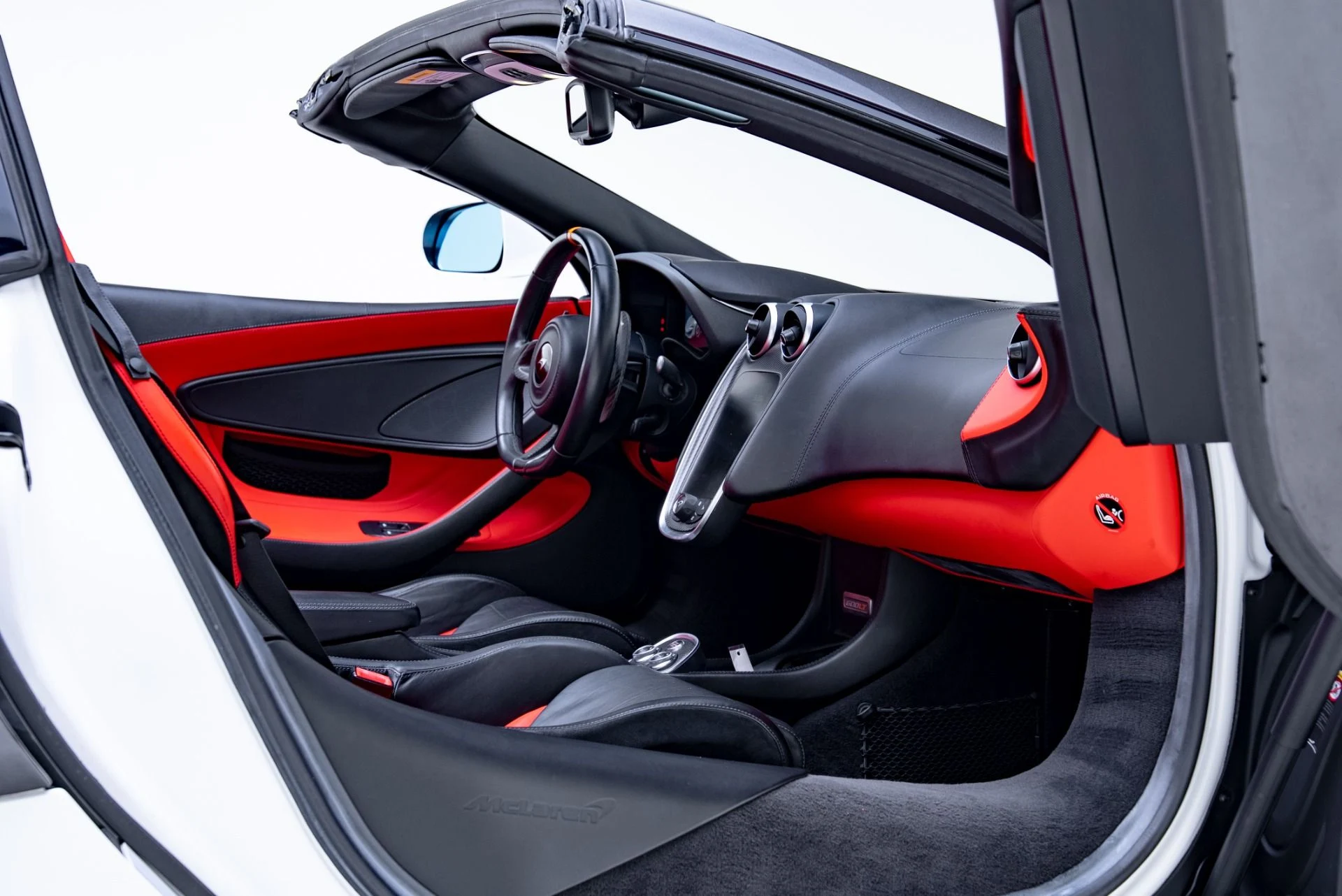 mph017_2268720107_Used_2020_Mc_Laren_600_LT_Spider_1778775313_43c2f4079b