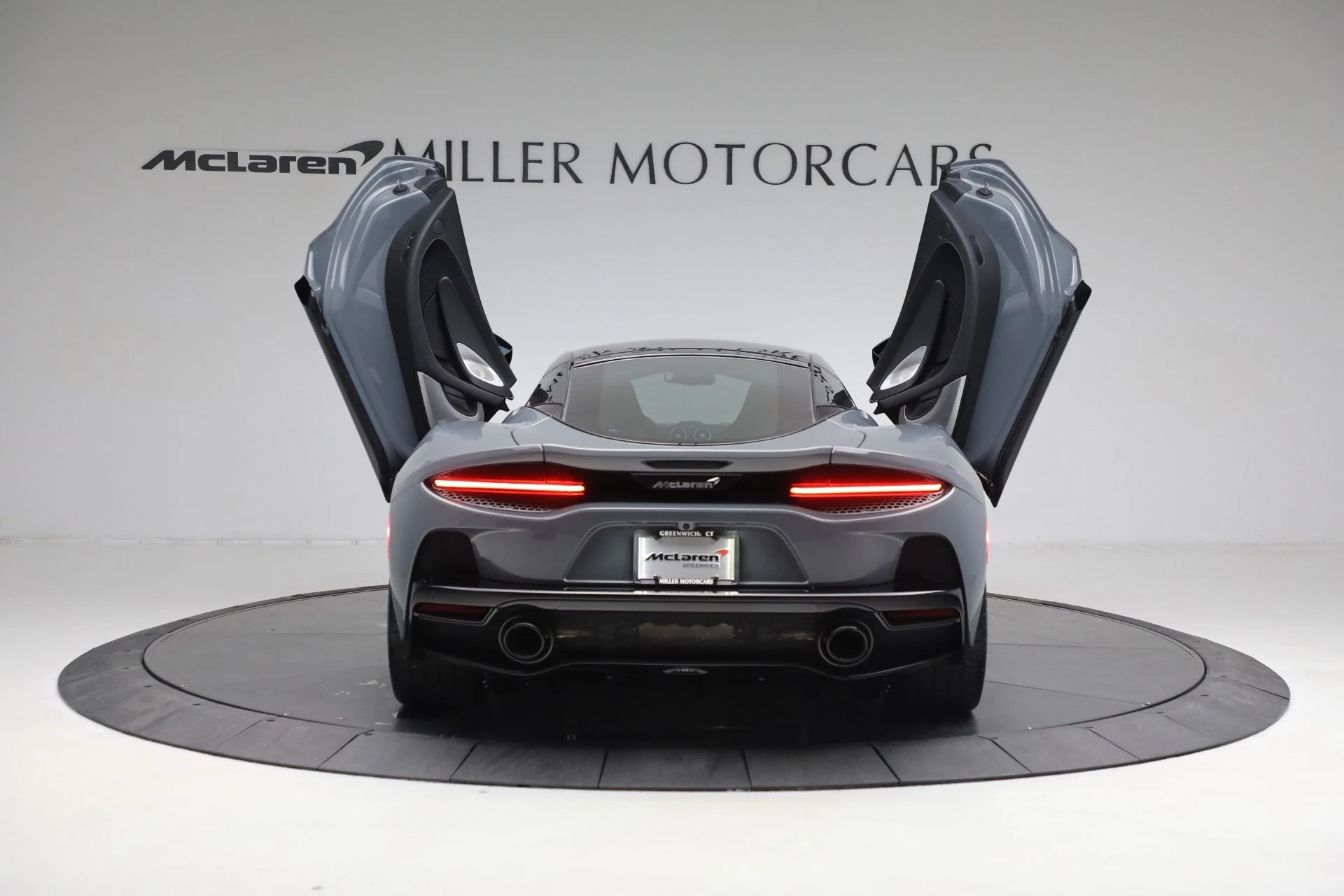 mph017_2271468627_Used_2023_Mc_Laren_GT_Luxe_63068973dc