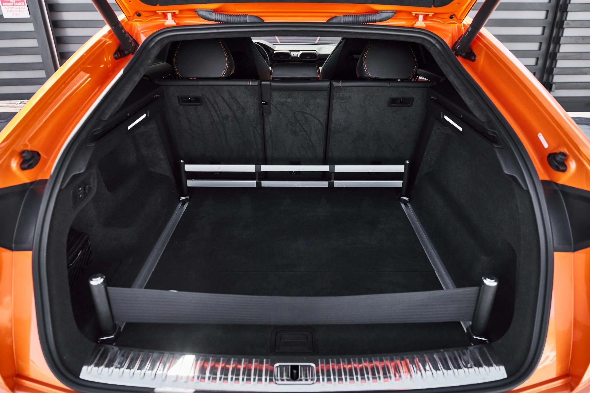 mph017_2274977703_Used_2022_Lamborghini_Urus_1778204398_bd5ea80de8