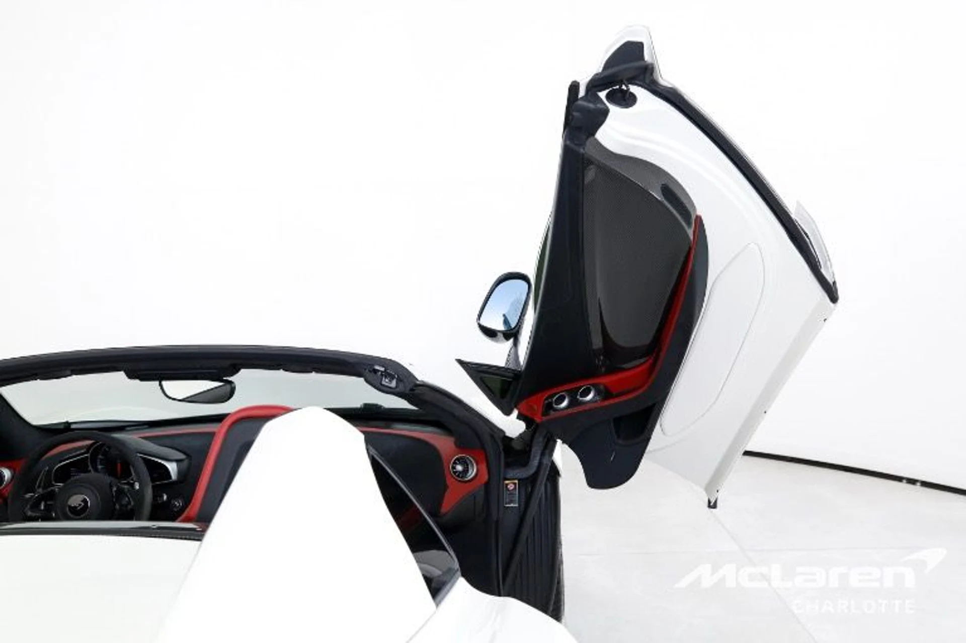 mph017_2278502113_Used_2016_Mc_Laren_650_S_Spider_e83f3cd916