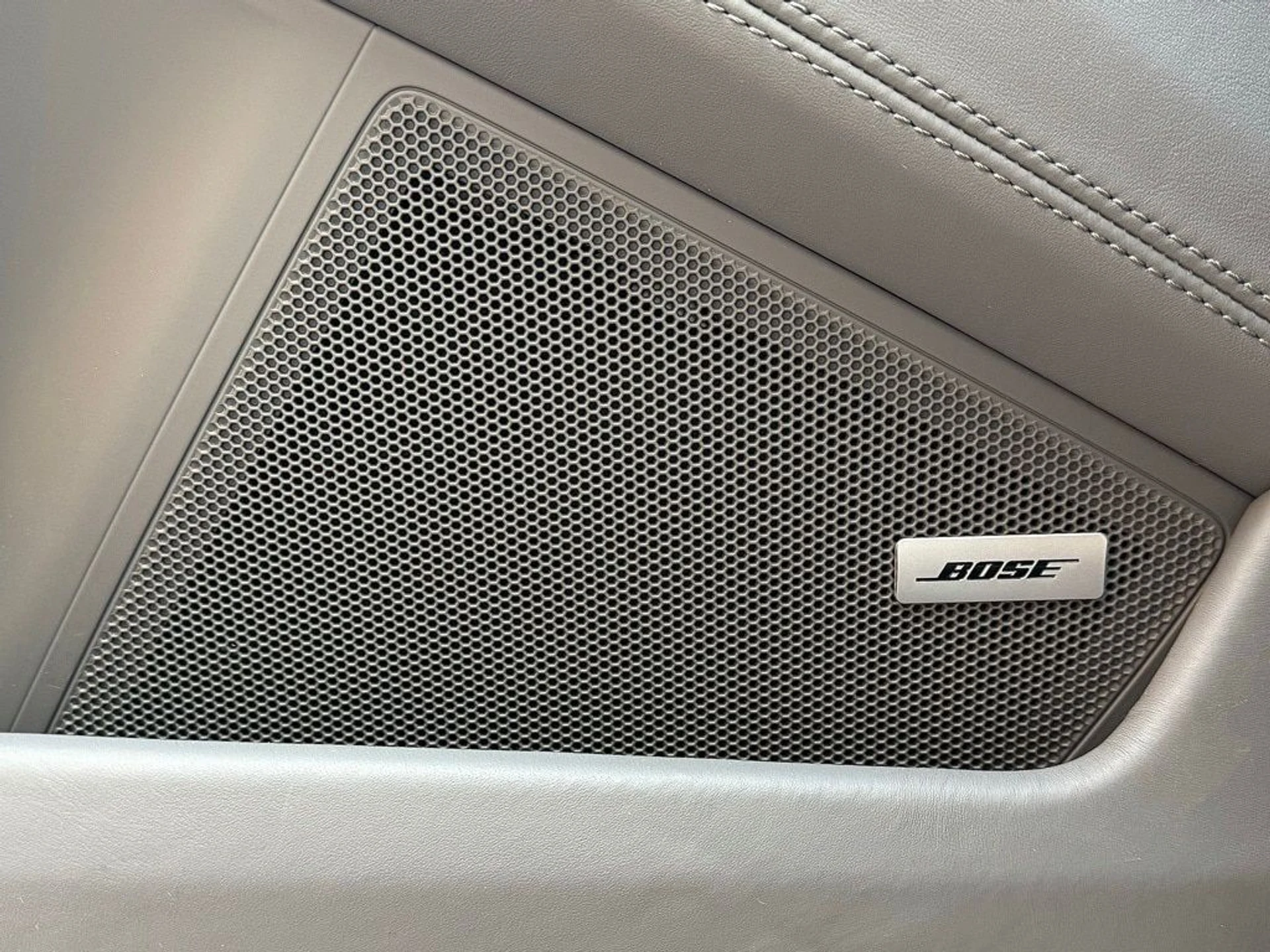 mph017_2279570974_da279027815e937e74406f866fbaf5e8x_55347dd2d4