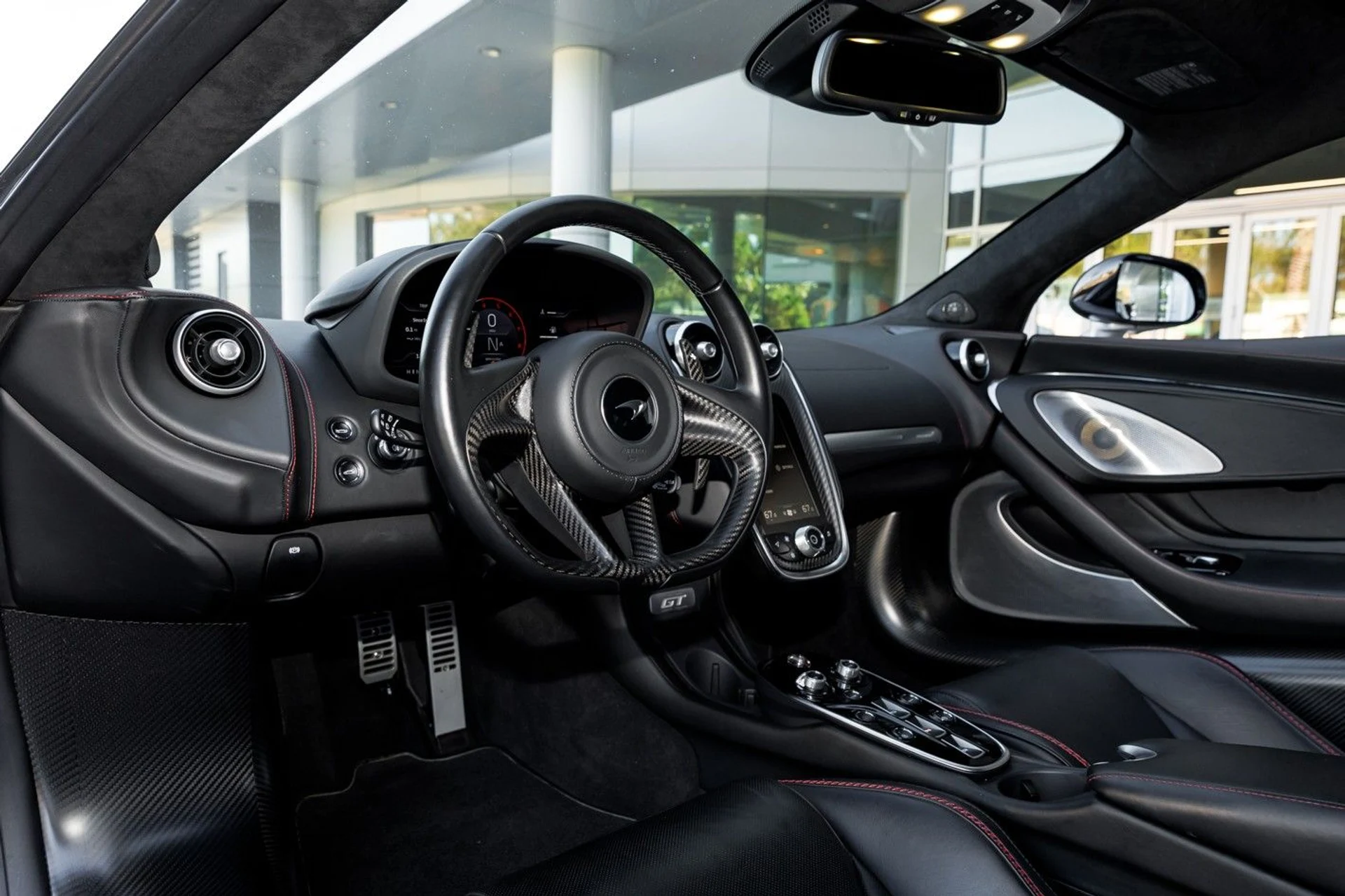 mph017_2286794588_632_p18_l_0220e37e4c