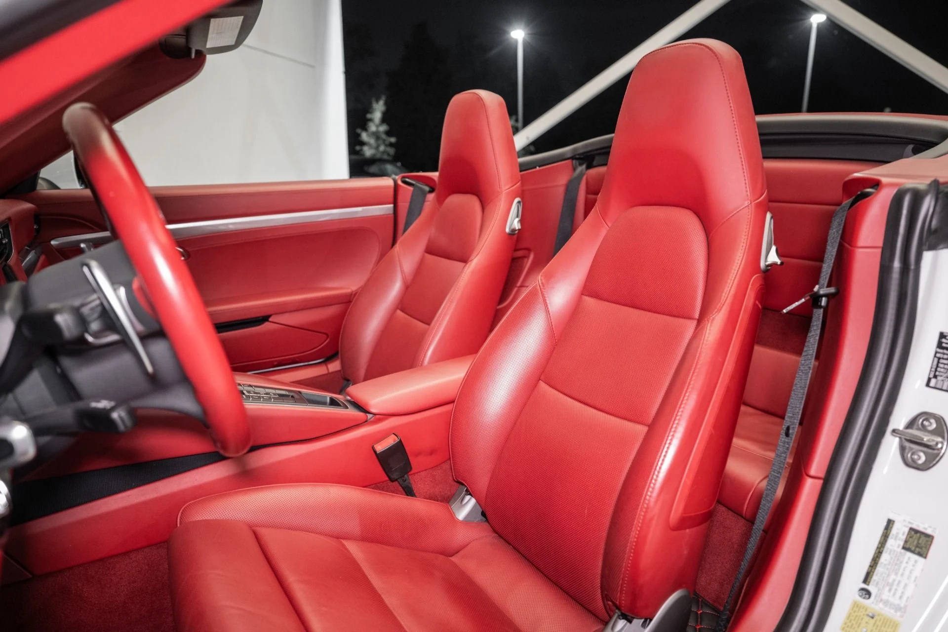 mph017_2291998339_Used_2016_Porsche_911_Carrera_S_1758126217_1e63f74b0b