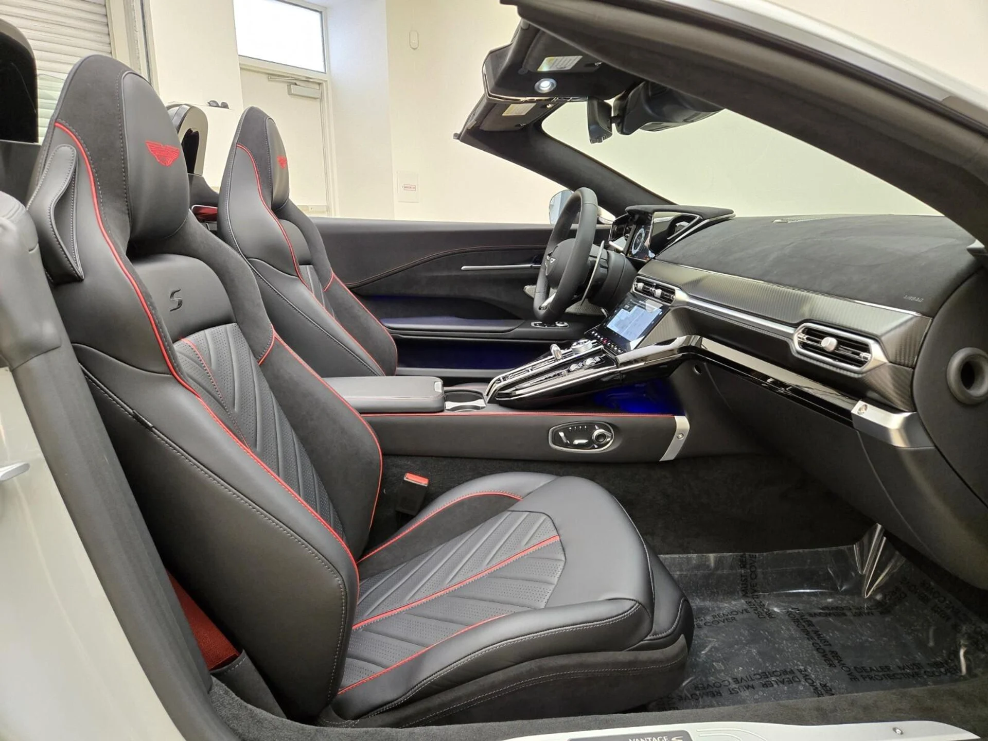 mph017_2293854402_New_2026_Aston_Martin_Vantage_1768889962_ba887f55b5