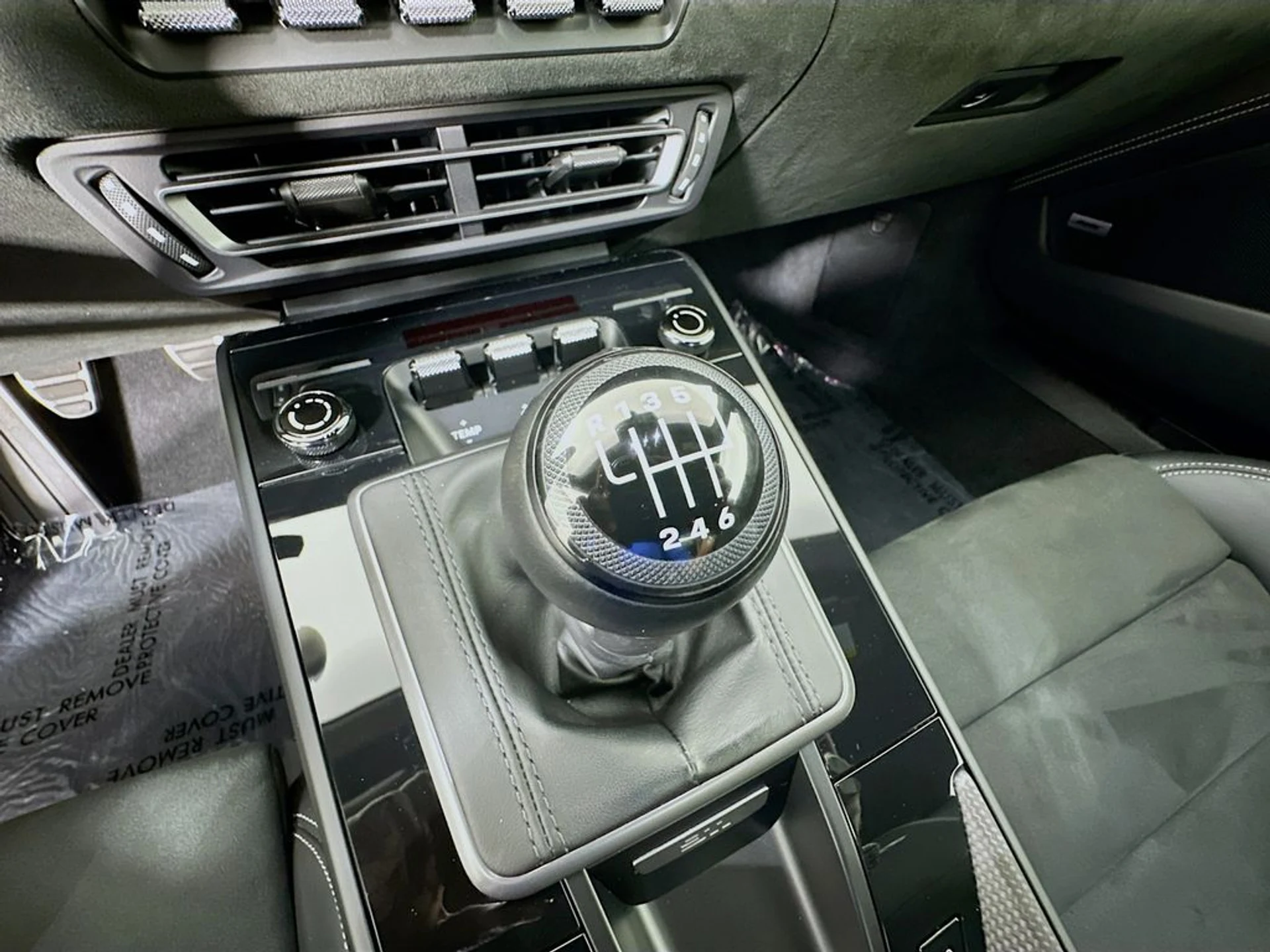 mph017_2303785482_e32f6ac4fb3108a3730d05815fa70cfcx_60856d5eb4