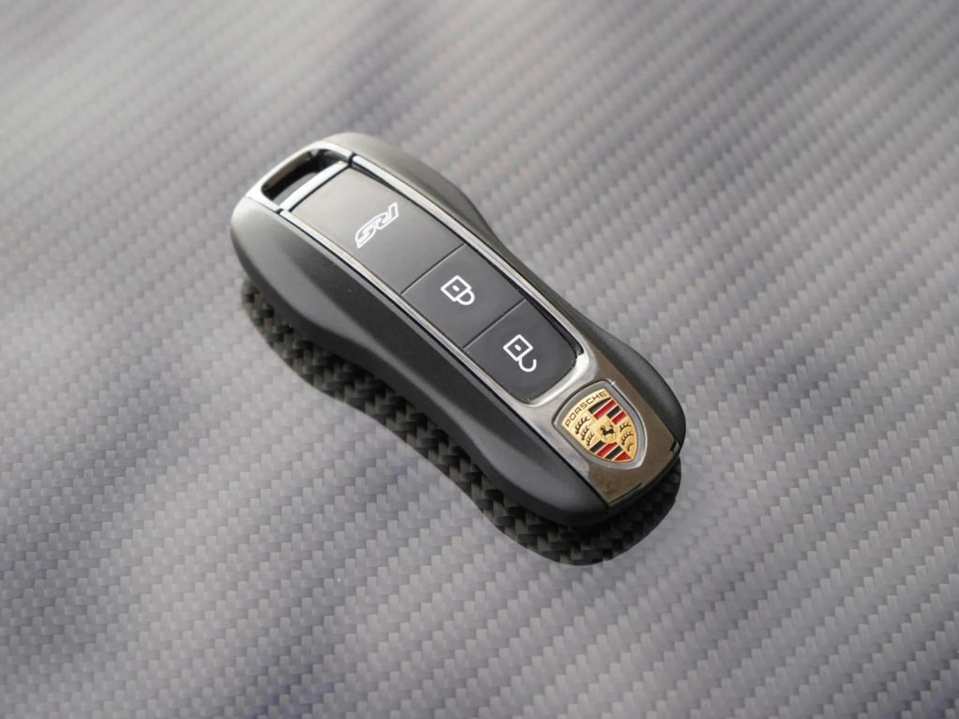 mph017_2304492540_mjp_Y_ay_Kw6_J4_Hc_KM_Hud_P4_DHIZLE_e9357524d2