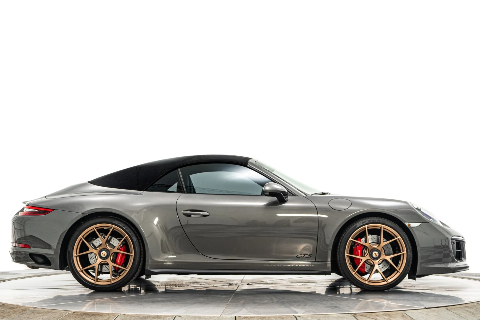 mph017_2310845092_Used_2019_Porsche_911_Carrera_GTS_Premium_Package_Plus_18_Way_Adaptive_Sports_Seats_1777924829_4a87fccd34