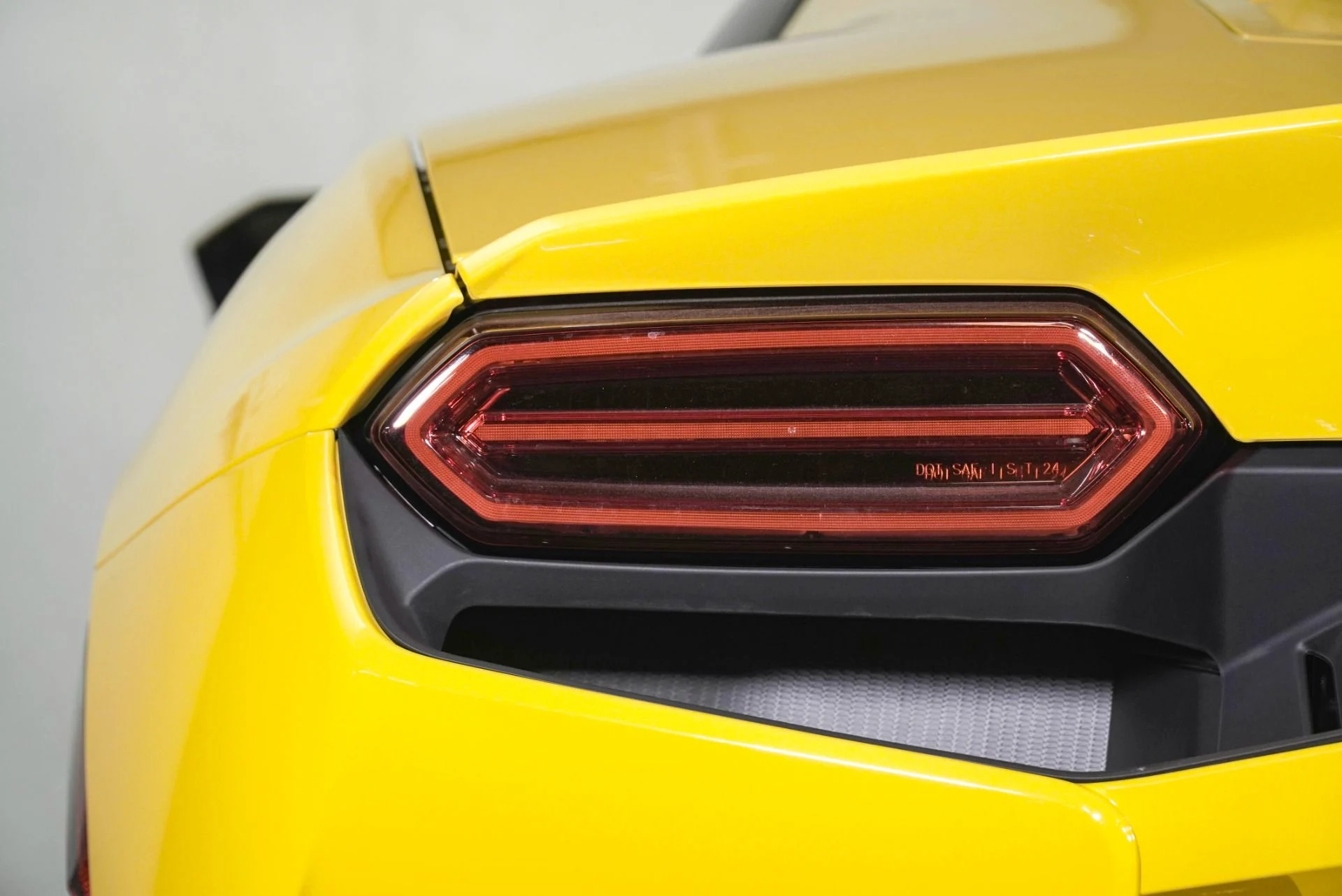 mph017_2313430940_Used_2026_Lamborghini_Temerario_1785784012_491a19c10f