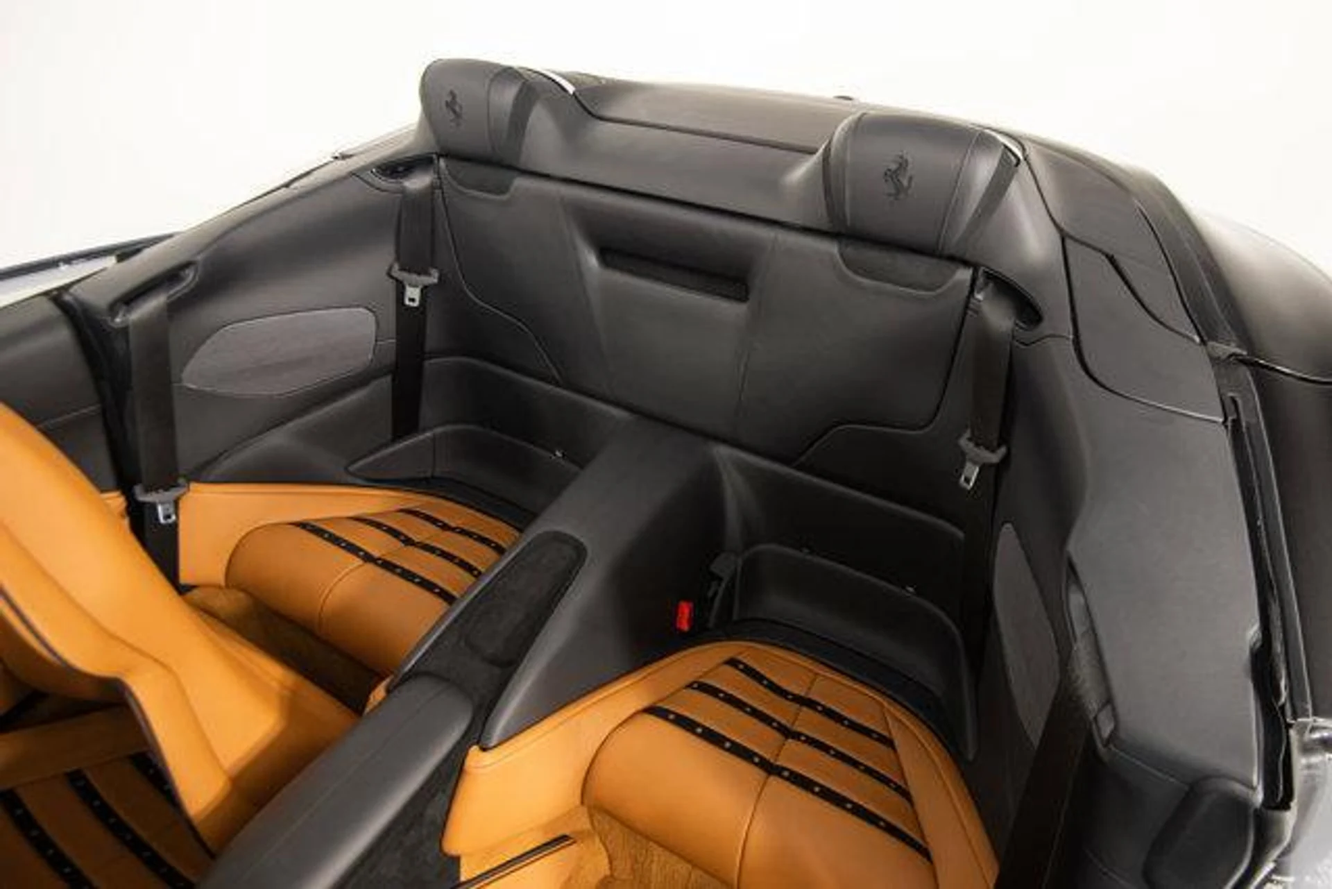 mph017_2321899971_2a_Bx5vq99_Xe_XX_Sgl_Csy_Cm_LW_Dx_Zw_3496732359