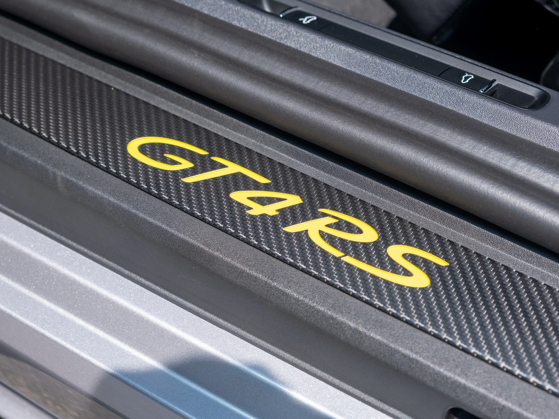 mph017_2322763198_18_152c637044