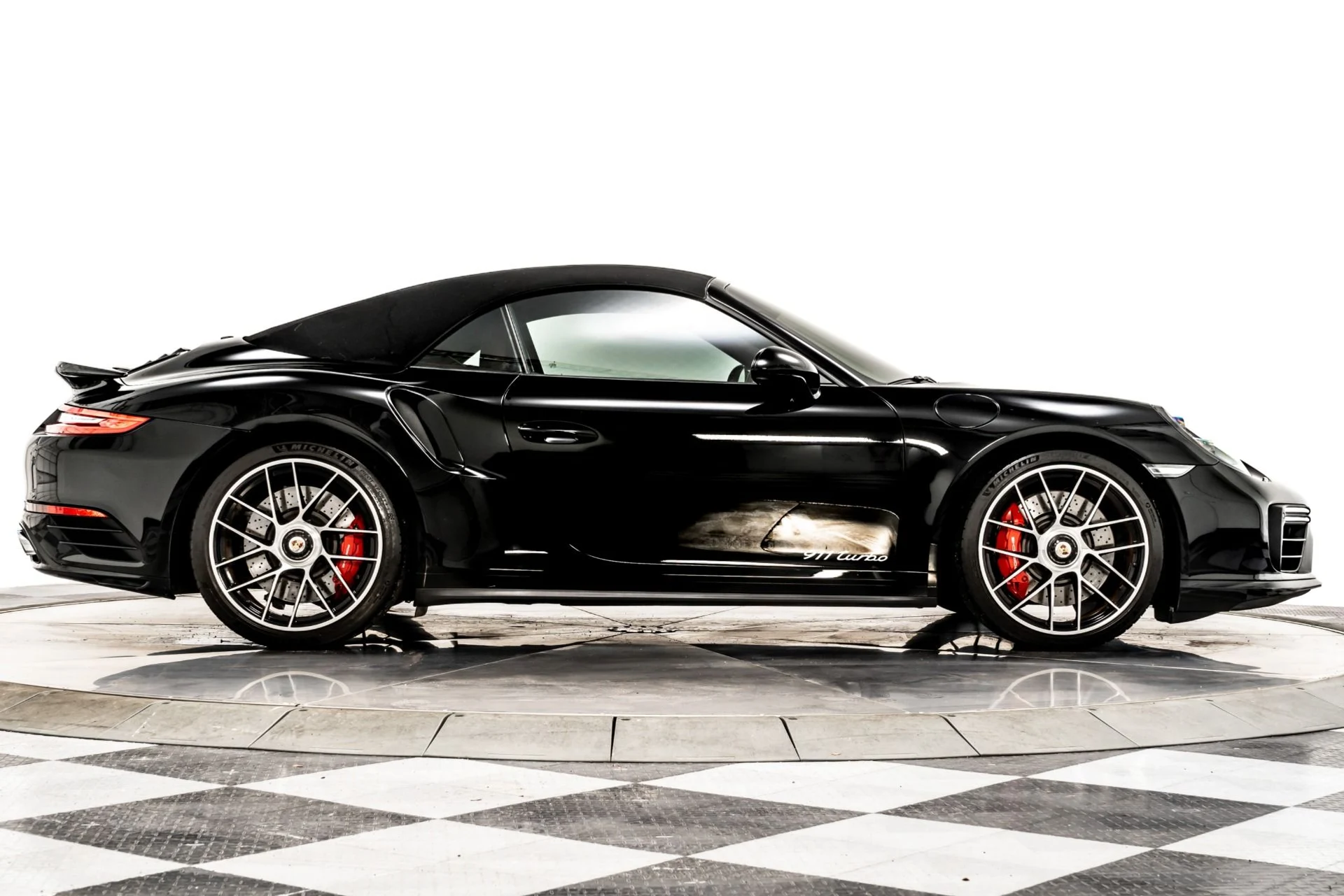 mph017_2327122779_Used_2018_Porsche_911_Turbo_Cabriolet_Turbo_S_Wheels_Low_Miles_18_Way_Adaptive_Seats_1756226994_a4dee22ced