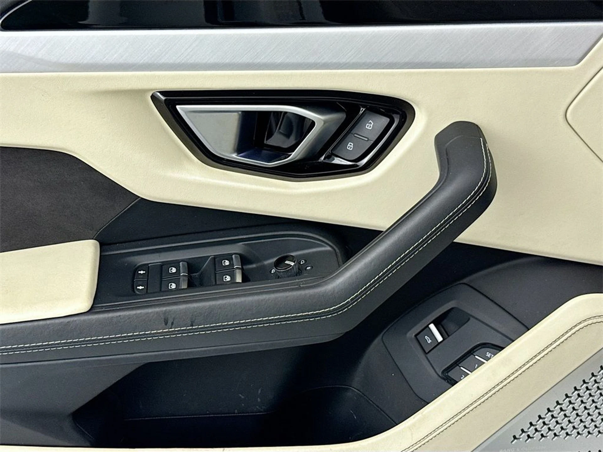 mph017_2333993675_1beeffce21e931eef90e9a8828465f26_a66d907292