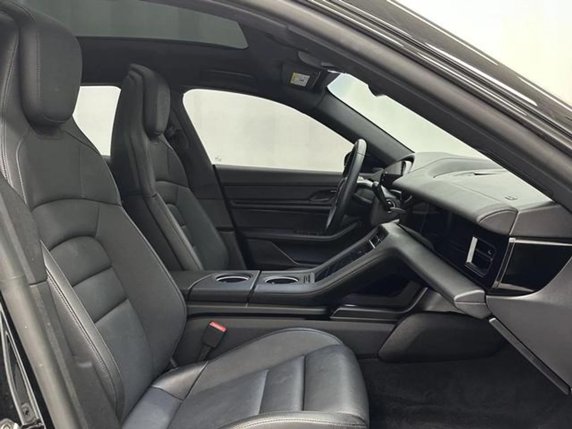 mph017_2335552419_occ_NIW_Qx_WL_Ov_S_zmuy_VZA_Nw3t6_M_7f5435e53a