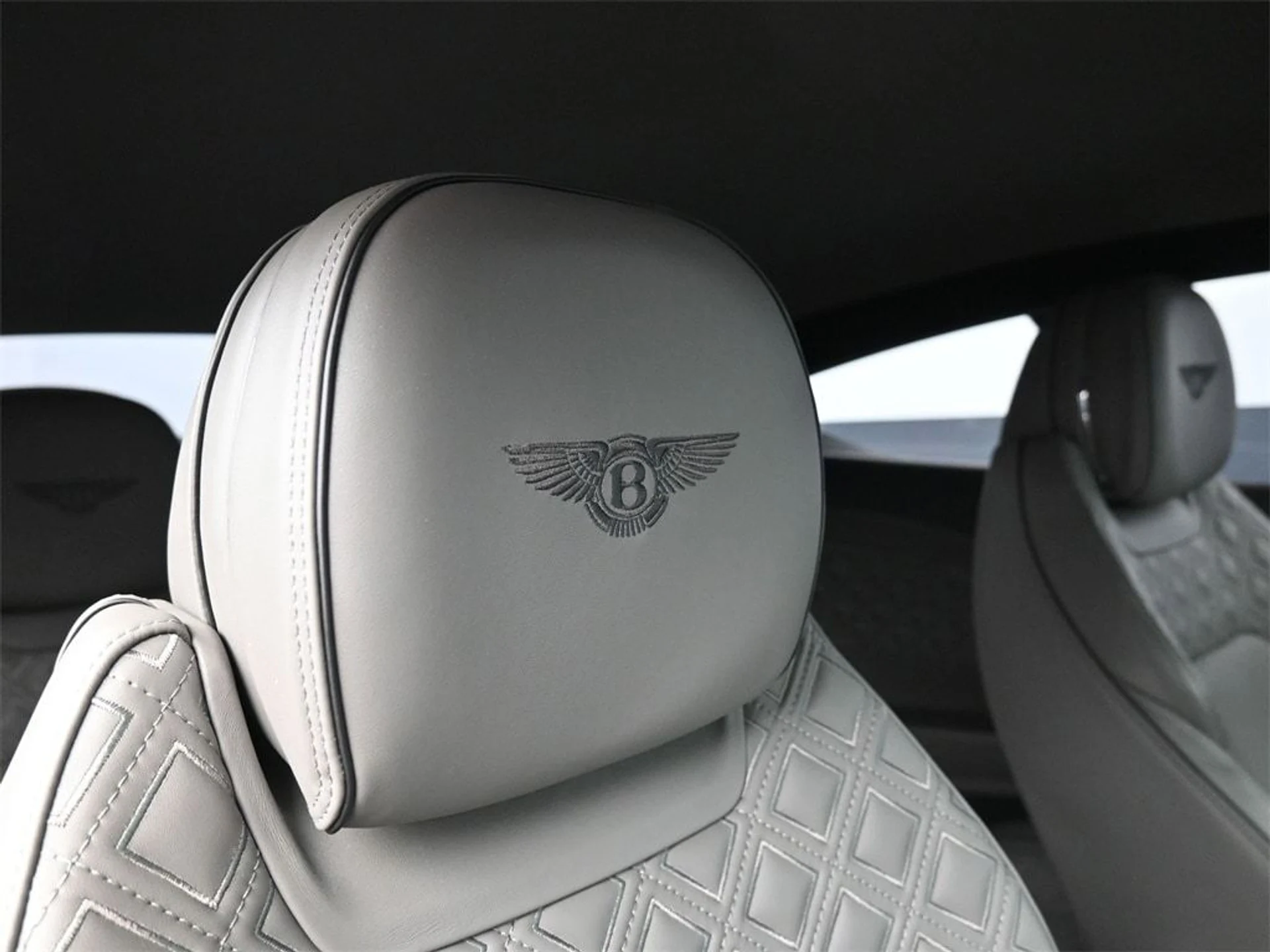 mph017_2336172056_2b9e00ef398f1875b4942f420fb70709x_e03b076cf7