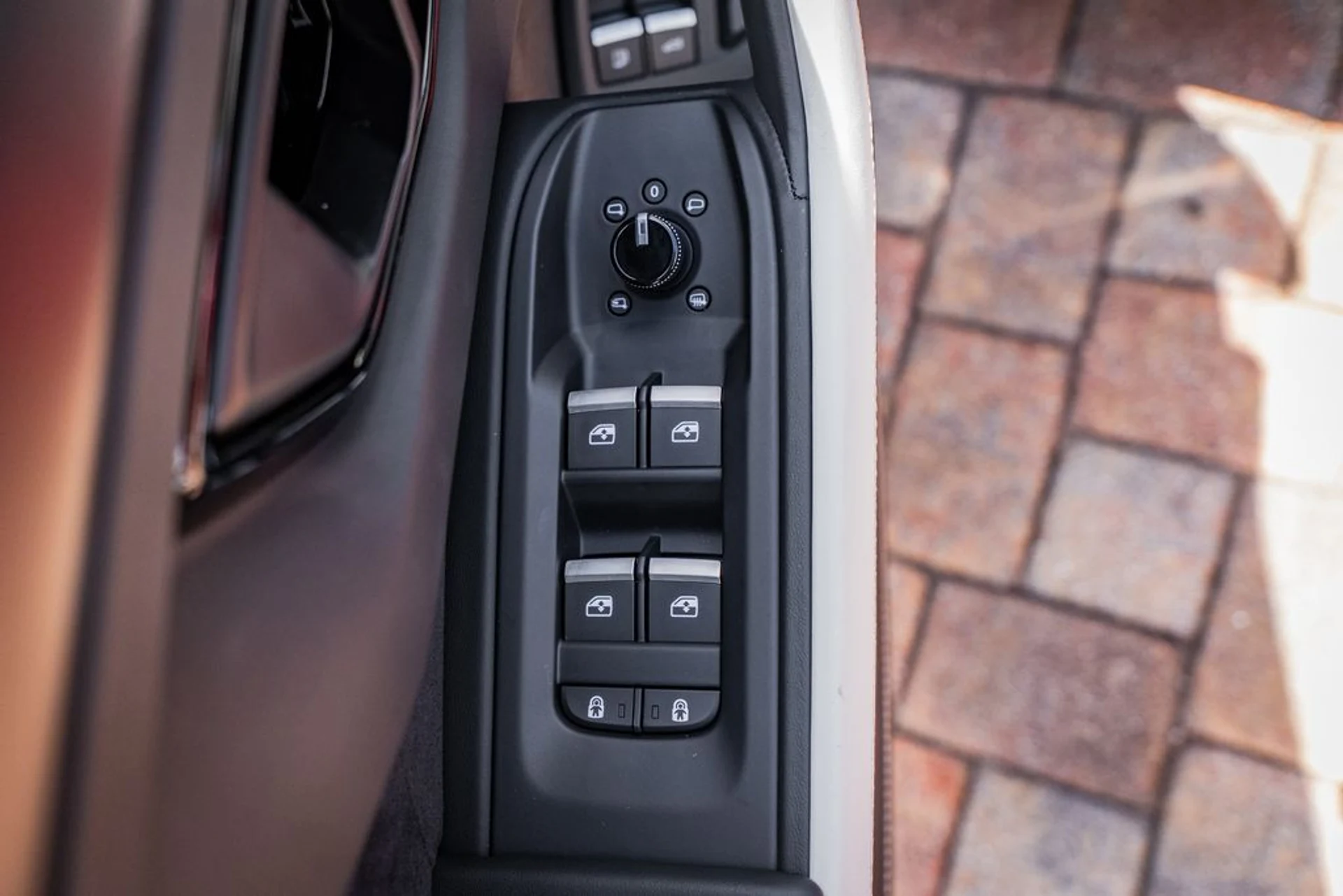 mph017_2340878986_62b1fc2905f8b239a0afabef4a71dfe9x_5190c12d73