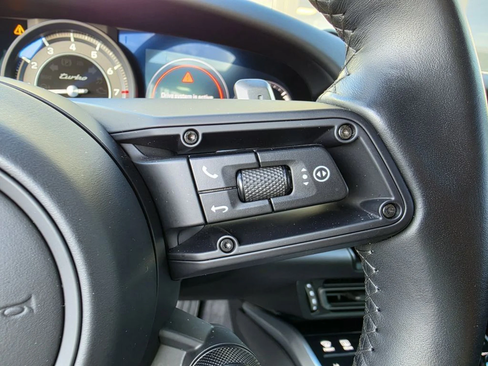 mph017_2347200259_73a3627d3acd5e4ae74ec64f0aa4cd7d_6128d094a8