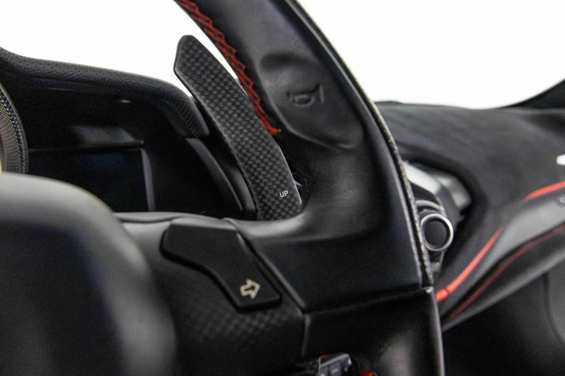 mph017_2350050072_Used_2019_Ferrari_488_Pista_1761352057_5dc87c90c1