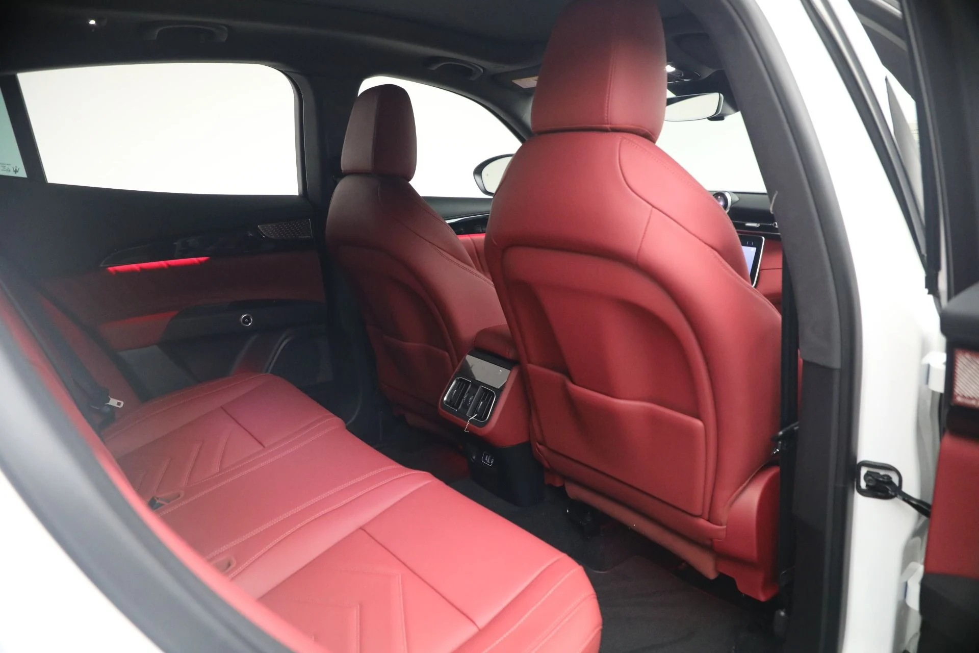 mph017_2354328964_New_2027_Maserati_Grecale_Modena_V6_1792096418_5bf06331ee