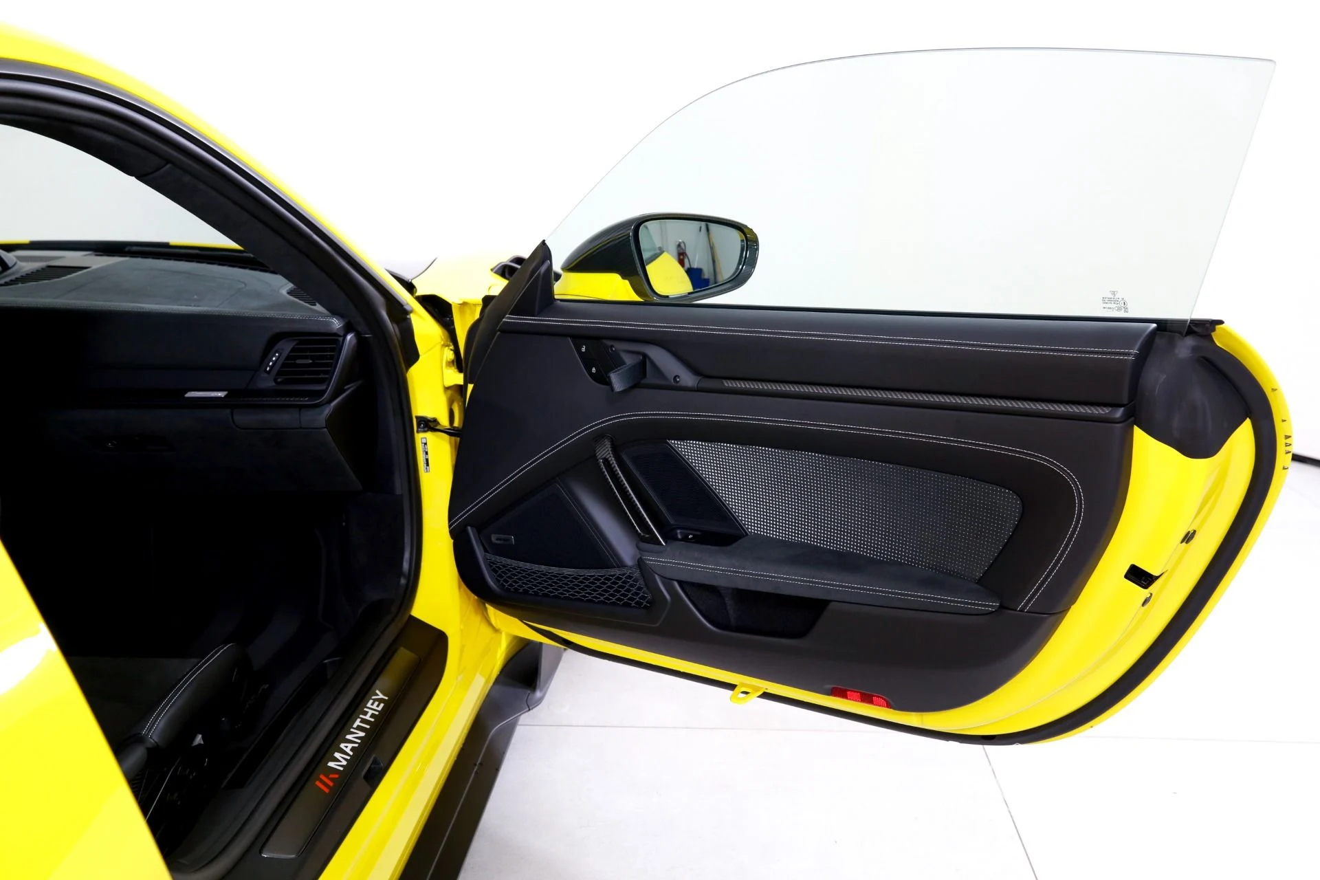 mph017_236205576_Used_2024_Porsche_911_GT_3_RS_MANTHEY_1774641347_e28b6fdfa2