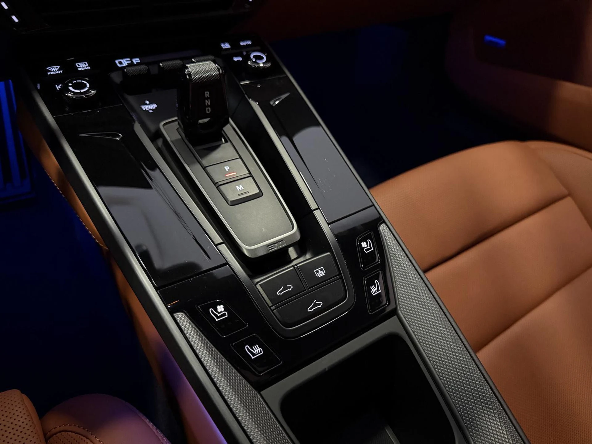 mph017_2374020739_0ef2740cffd1a39c57b3fd8c0d3fdda7x_7094a6e882