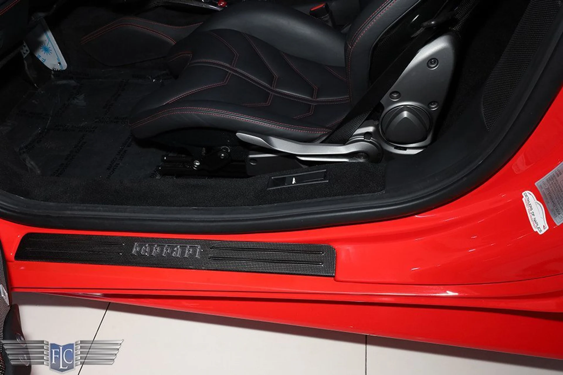 mph017_2382737492_used_2017_ferrari_488_spider_convertible_6305_23023892_18_1024_01282a92c8