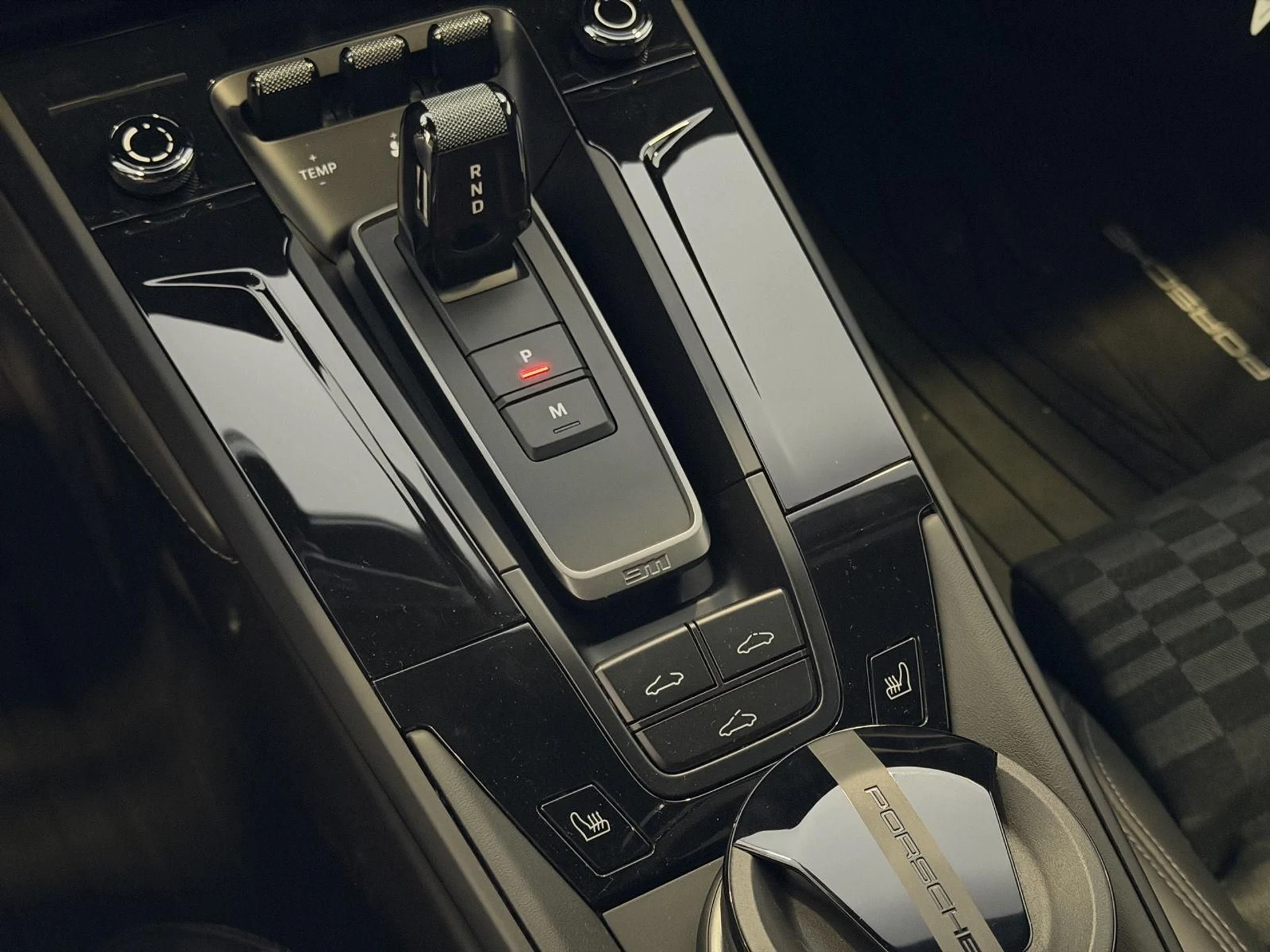 mph017_2388516389_98d507659dfc0df95ea2b92dc7b2a050x_d223f40fd1